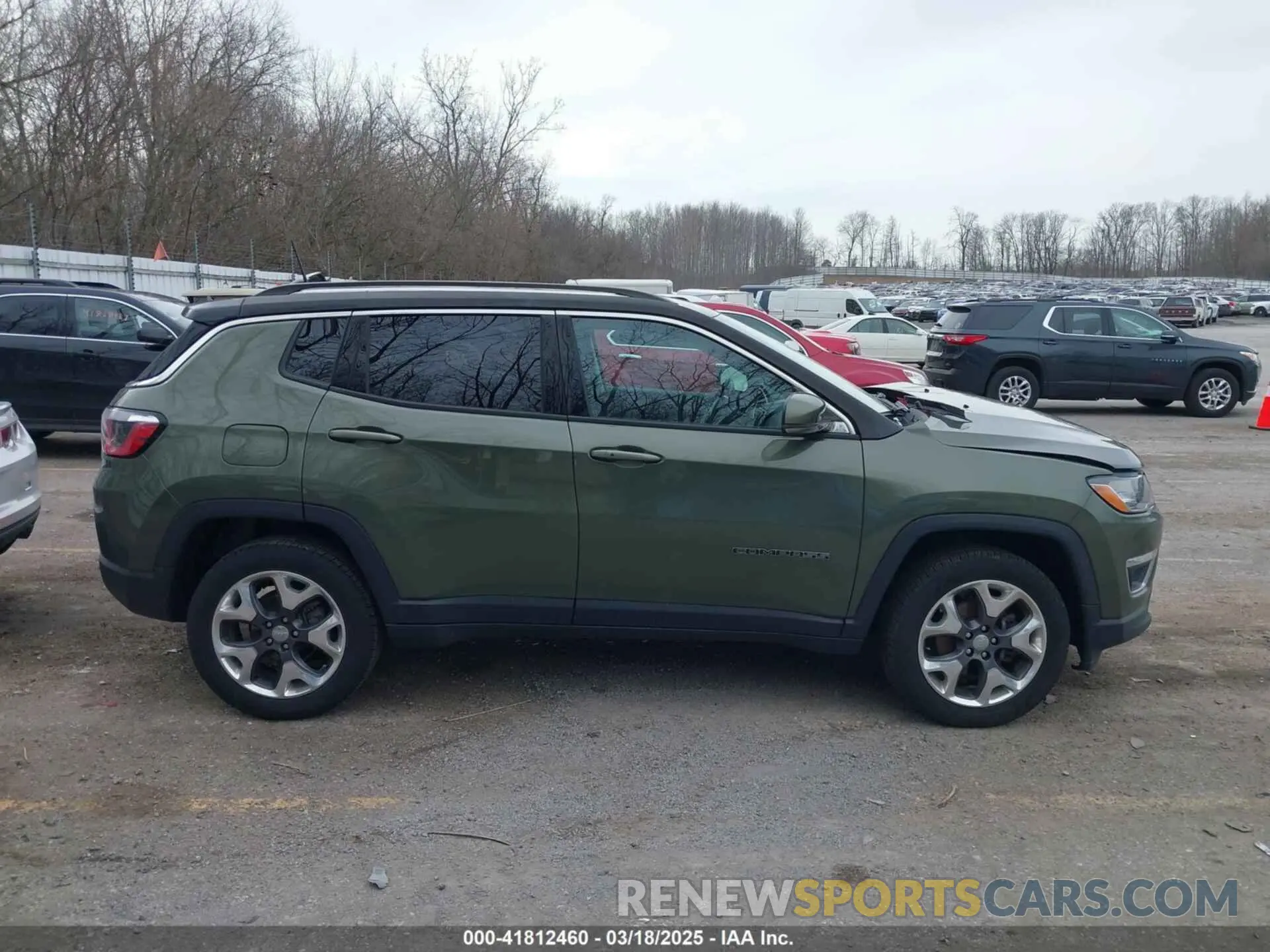 13 Photograph of a damaged car 3C4NJDCB0KT812069 JEEP COMPASS 2019
