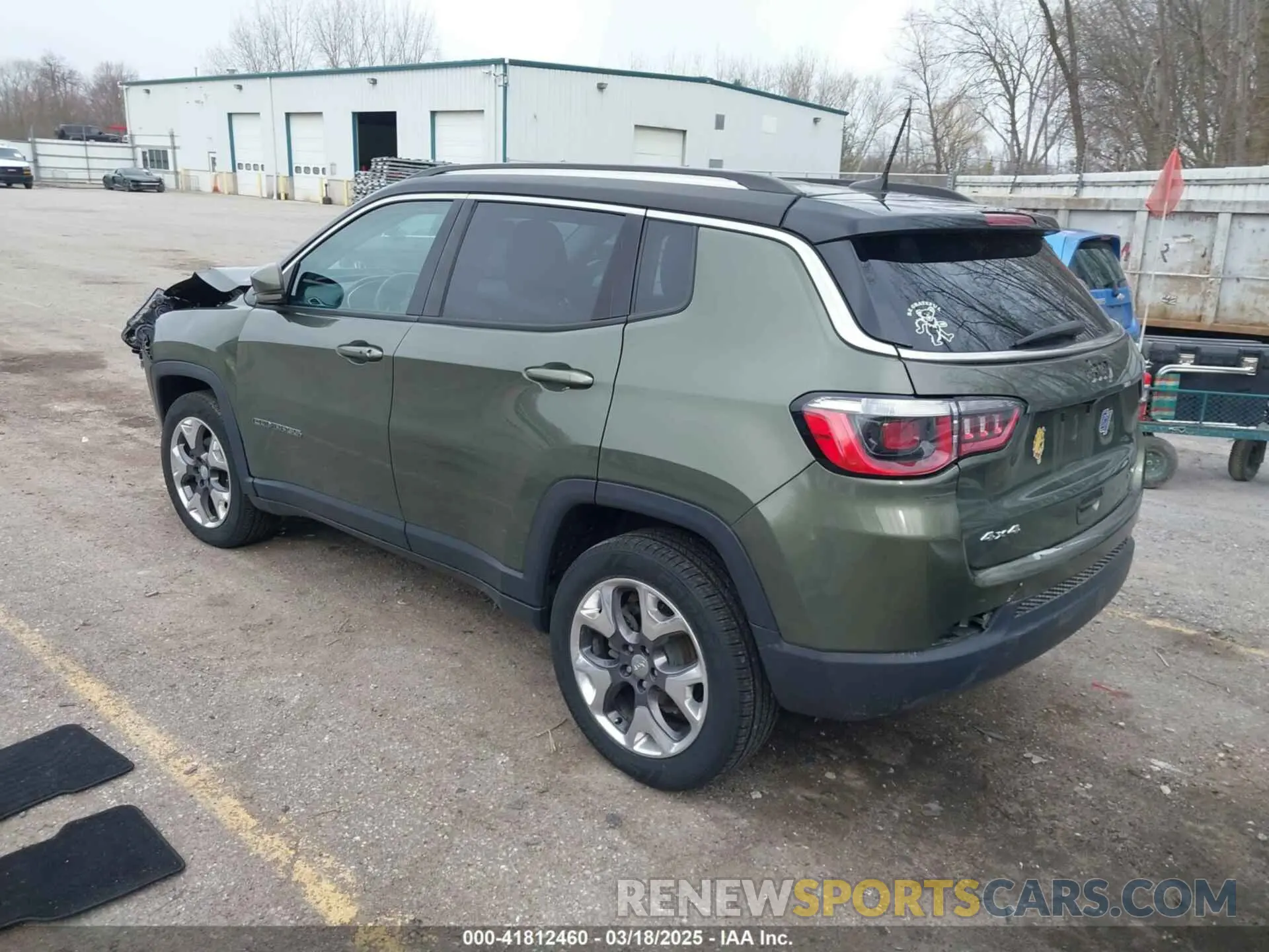 3 Photograph of a damaged car 3C4NJDCB0KT812069 JEEP COMPASS 2019