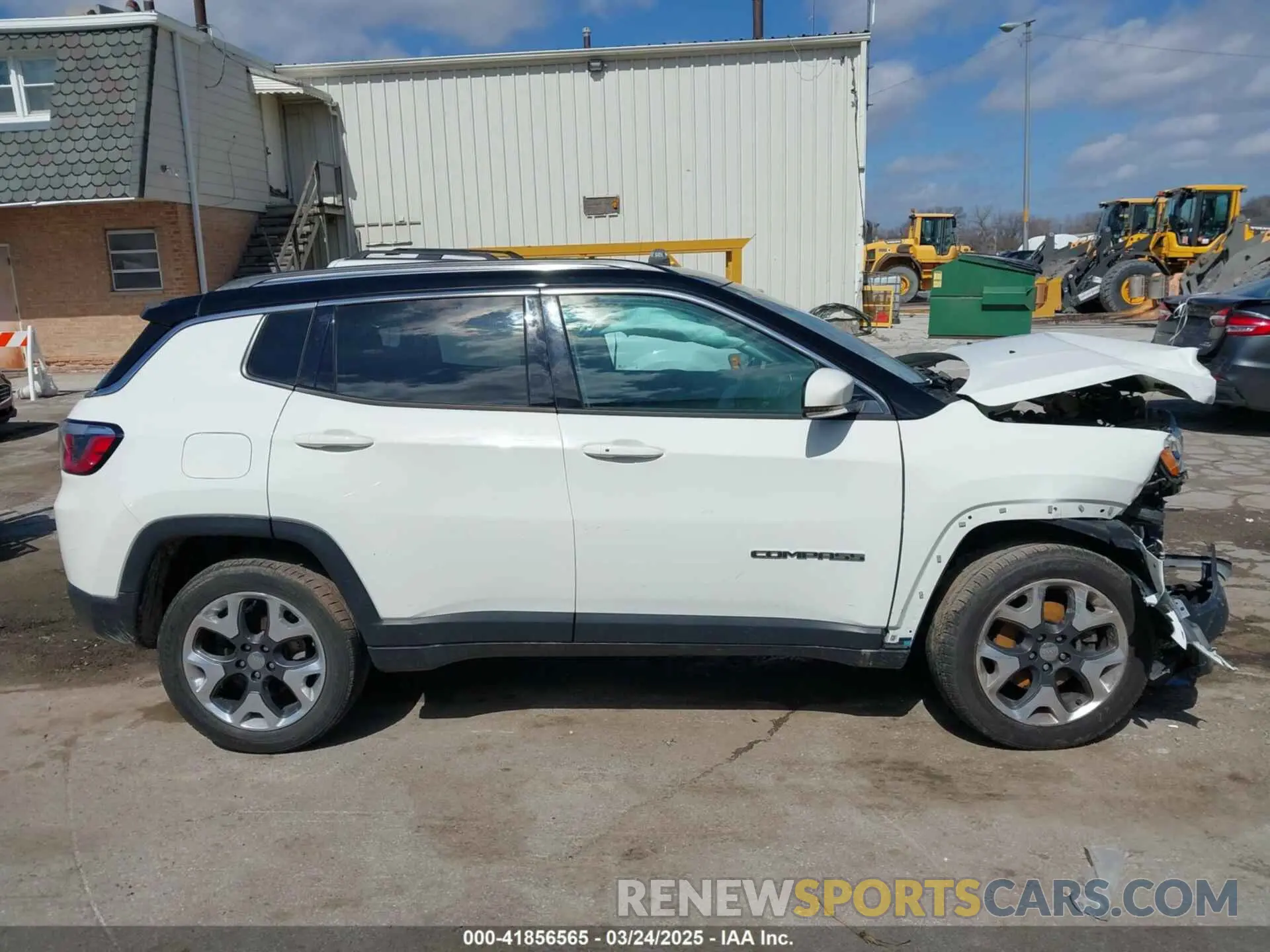 13 Photograph of a damaged car 3C4NJDCB0KT827087 JEEP COMPASS 2019