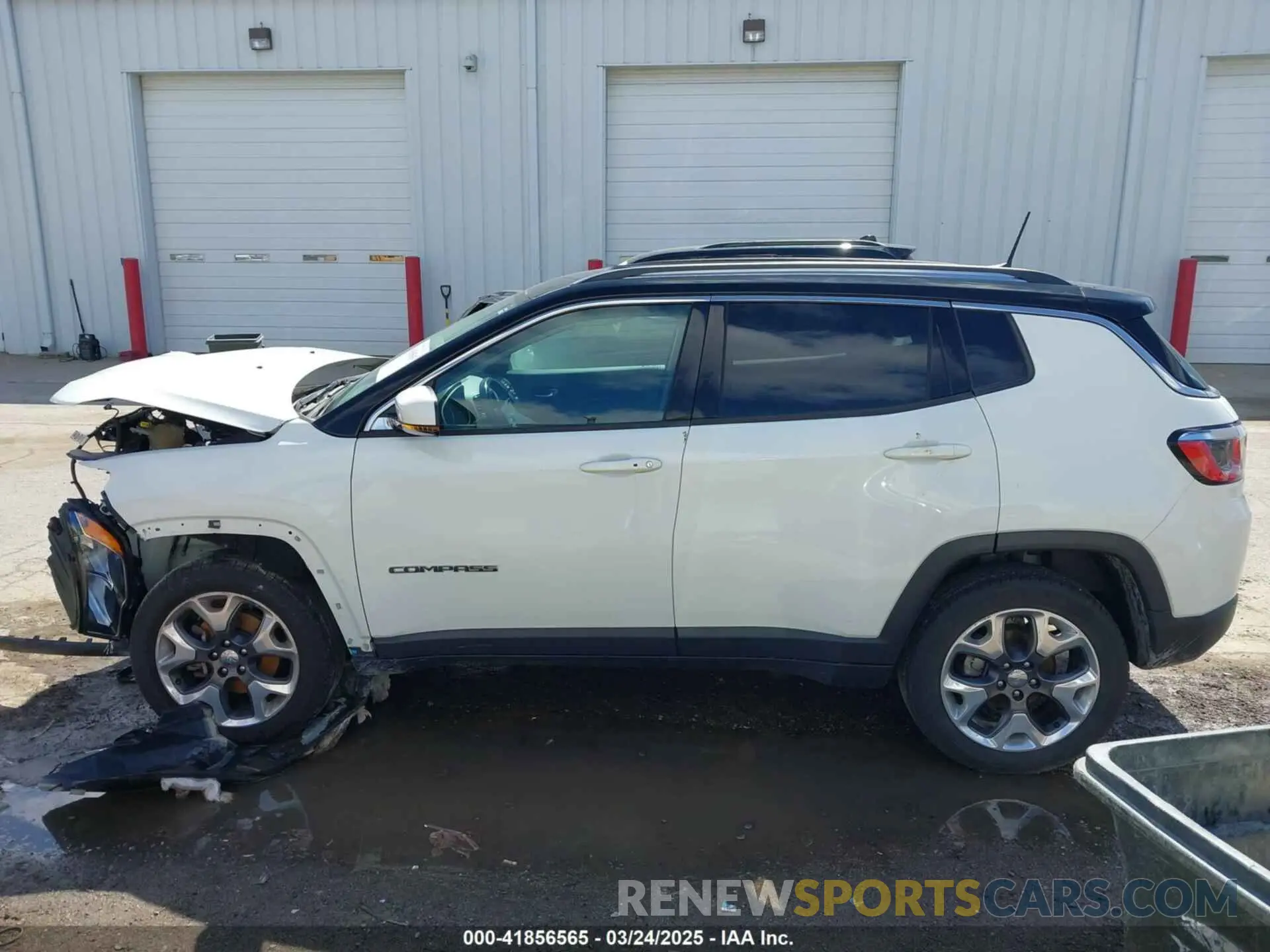 14 Photograph of a damaged car 3C4NJDCB0KT827087 JEEP COMPASS 2019
