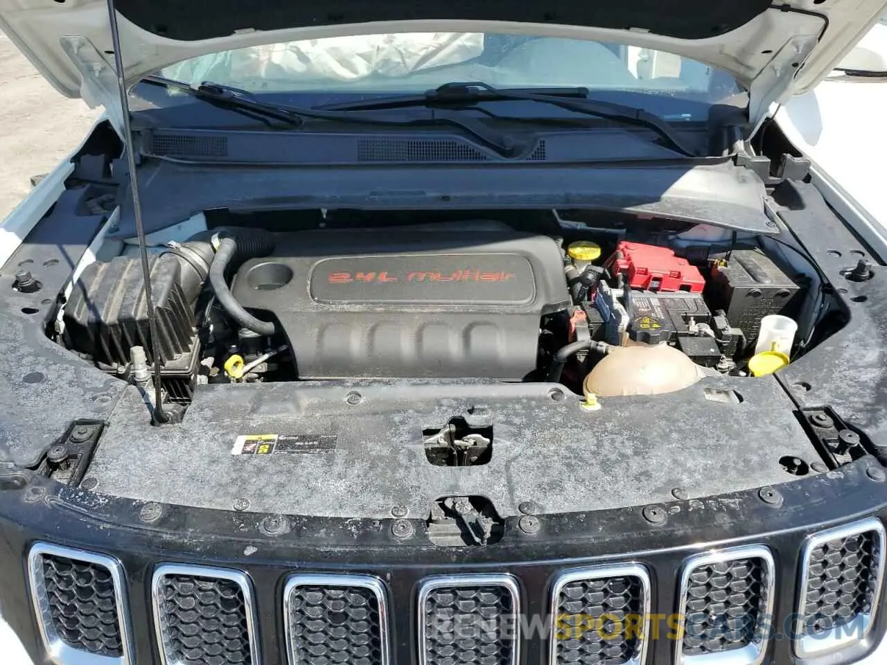12 Photograph of a damaged car 3C4NJDCB0KT842382 JEEP COMPASS 2019
