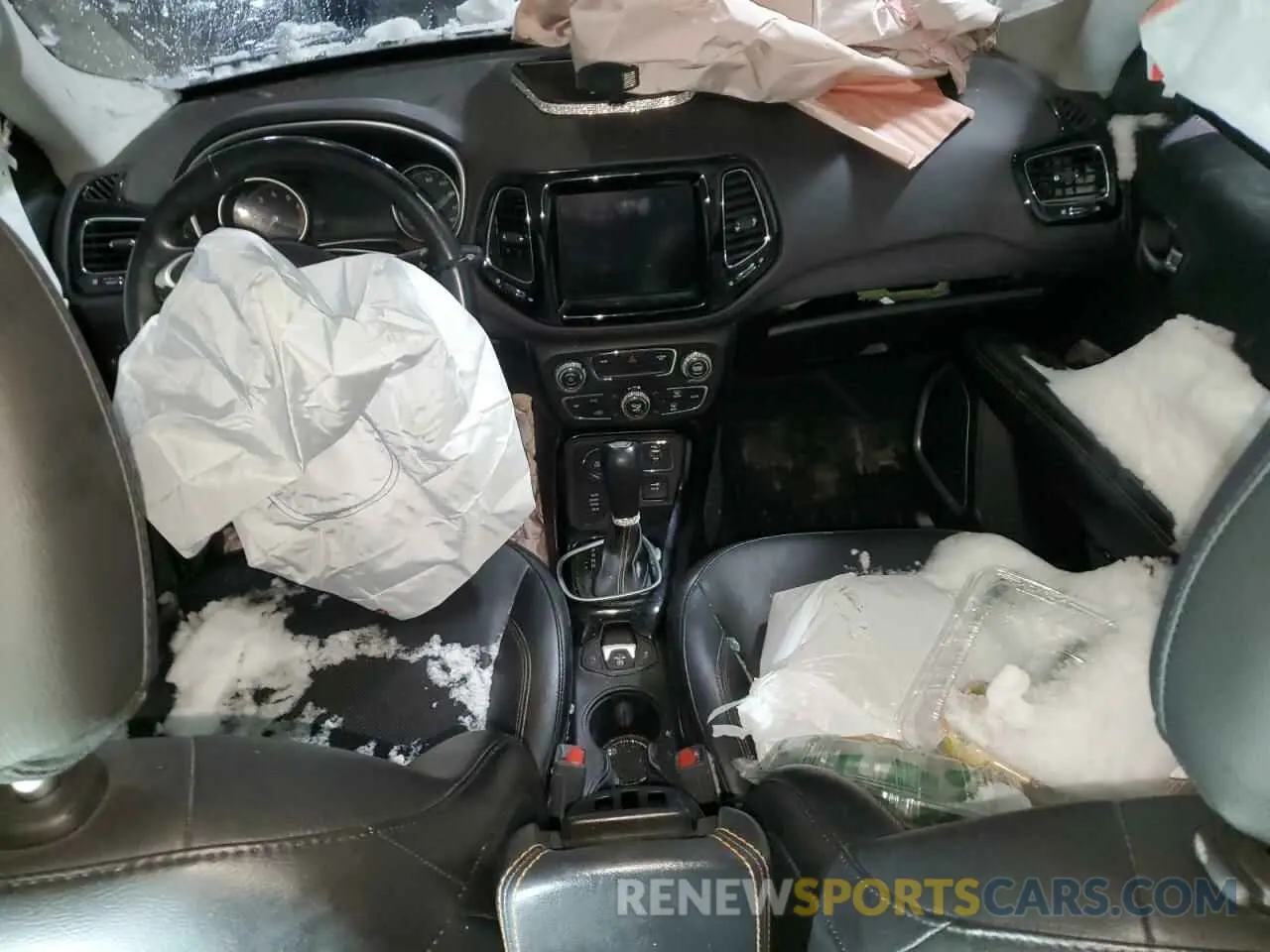 8 Photograph of a damaged car 3C4NJDCB0KT854452 JEEP COMPASS 2019