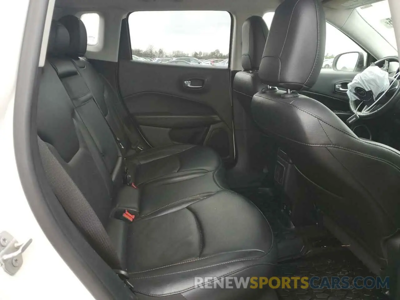 11 Photograph of a damaged car 3C4NJDCB1KT619882 JEEP COMPASS 2019