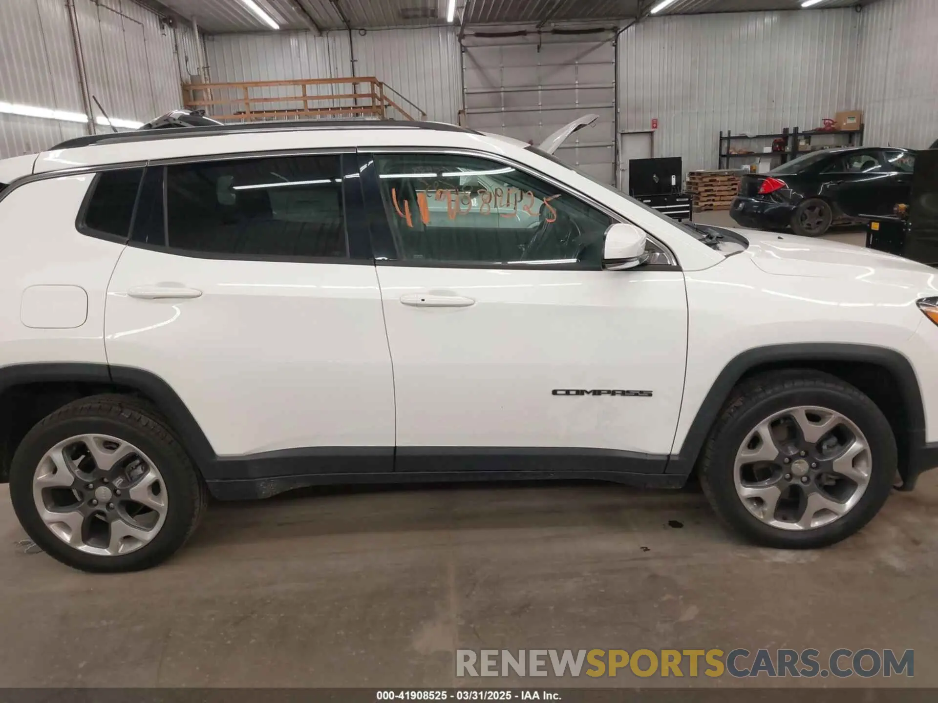 13 Photograph of a damaged car 3C4NJDCB1KT620546 JEEP COMPASS 2019