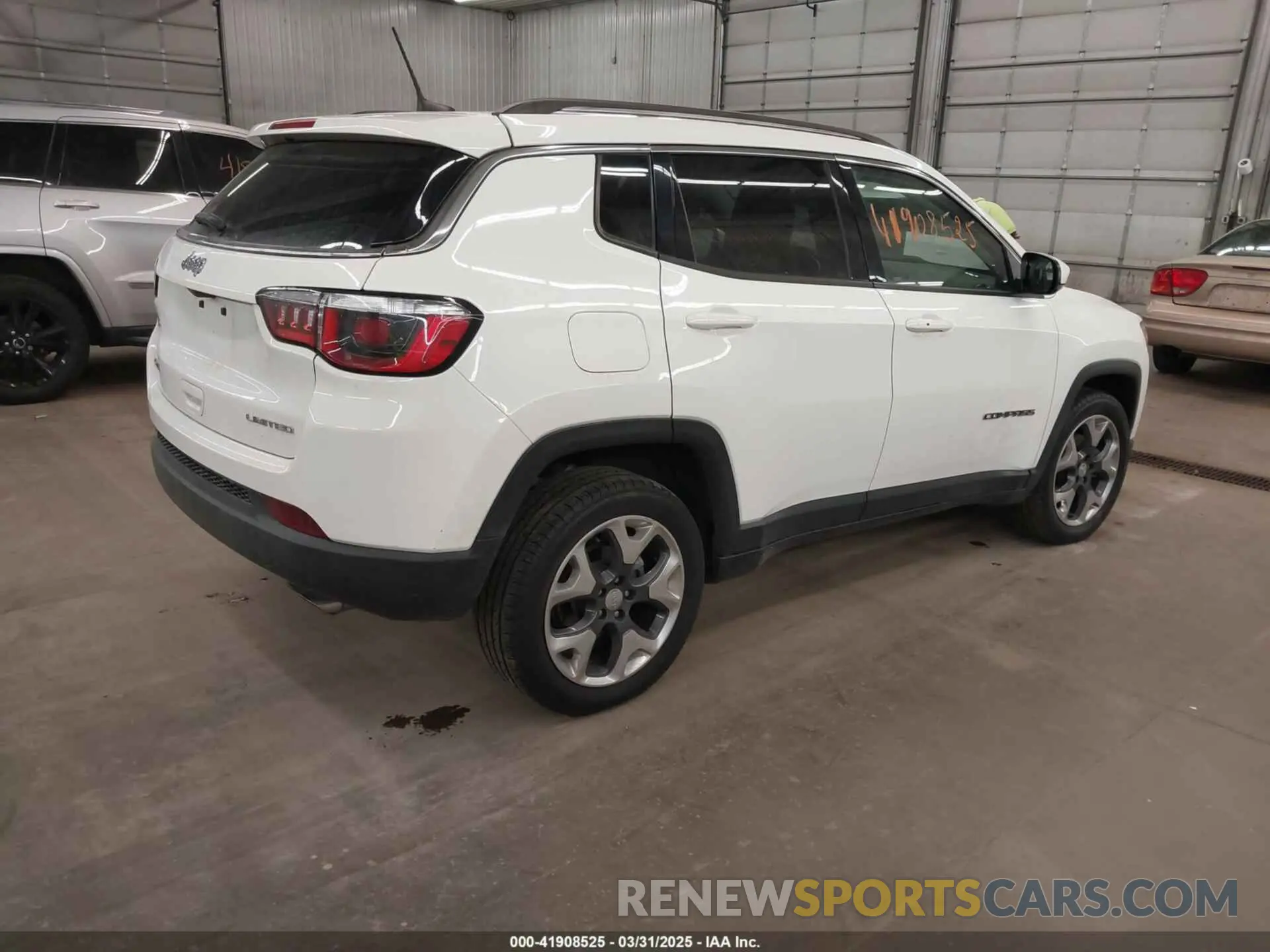 4 Photograph of a damaged car 3C4NJDCB1KT620546 JEEP COMPASS 2019