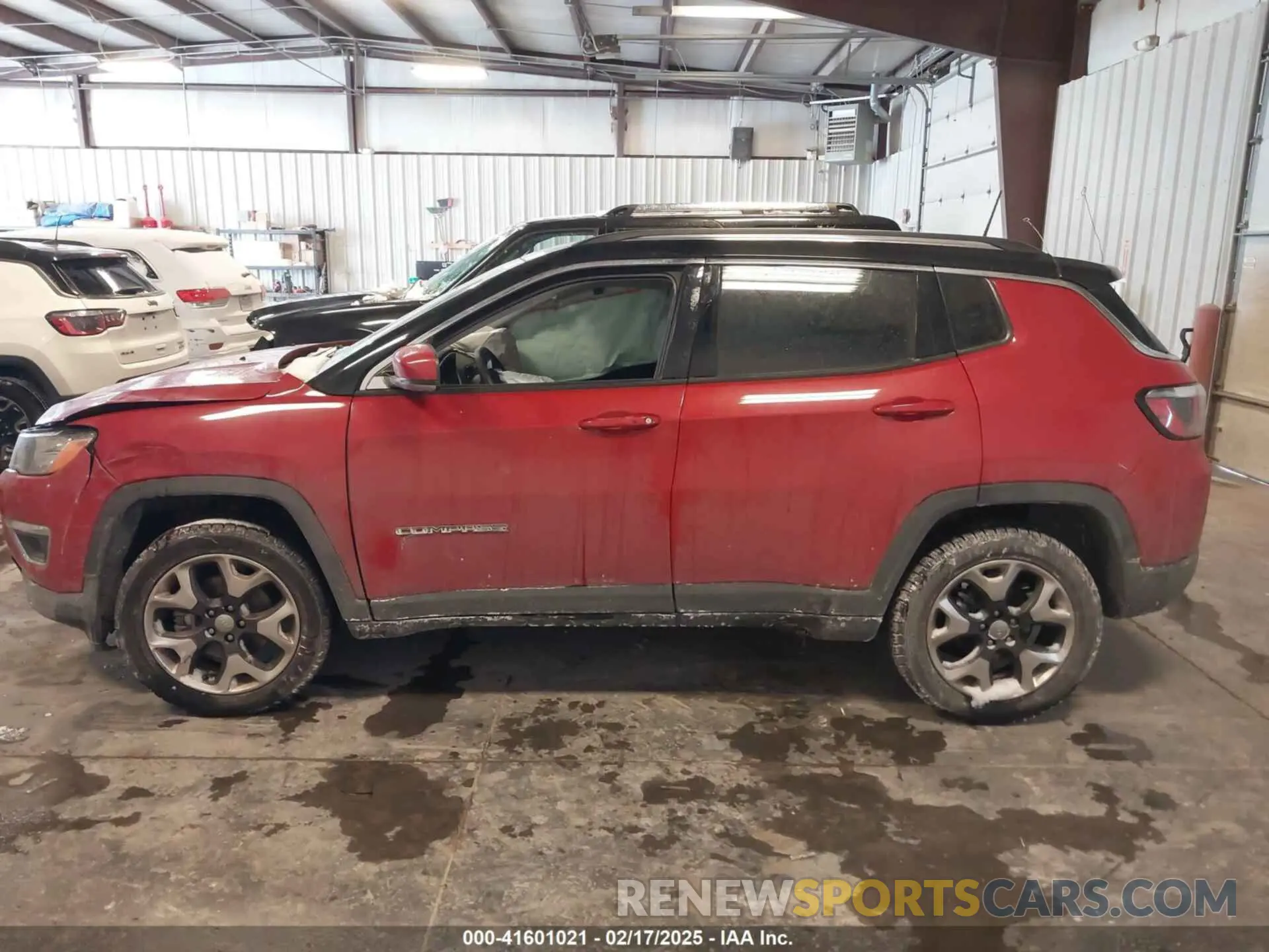 13 Photograph of a damaged car 3C4NJDCB1KT673764 JEEP COMPASS 2019