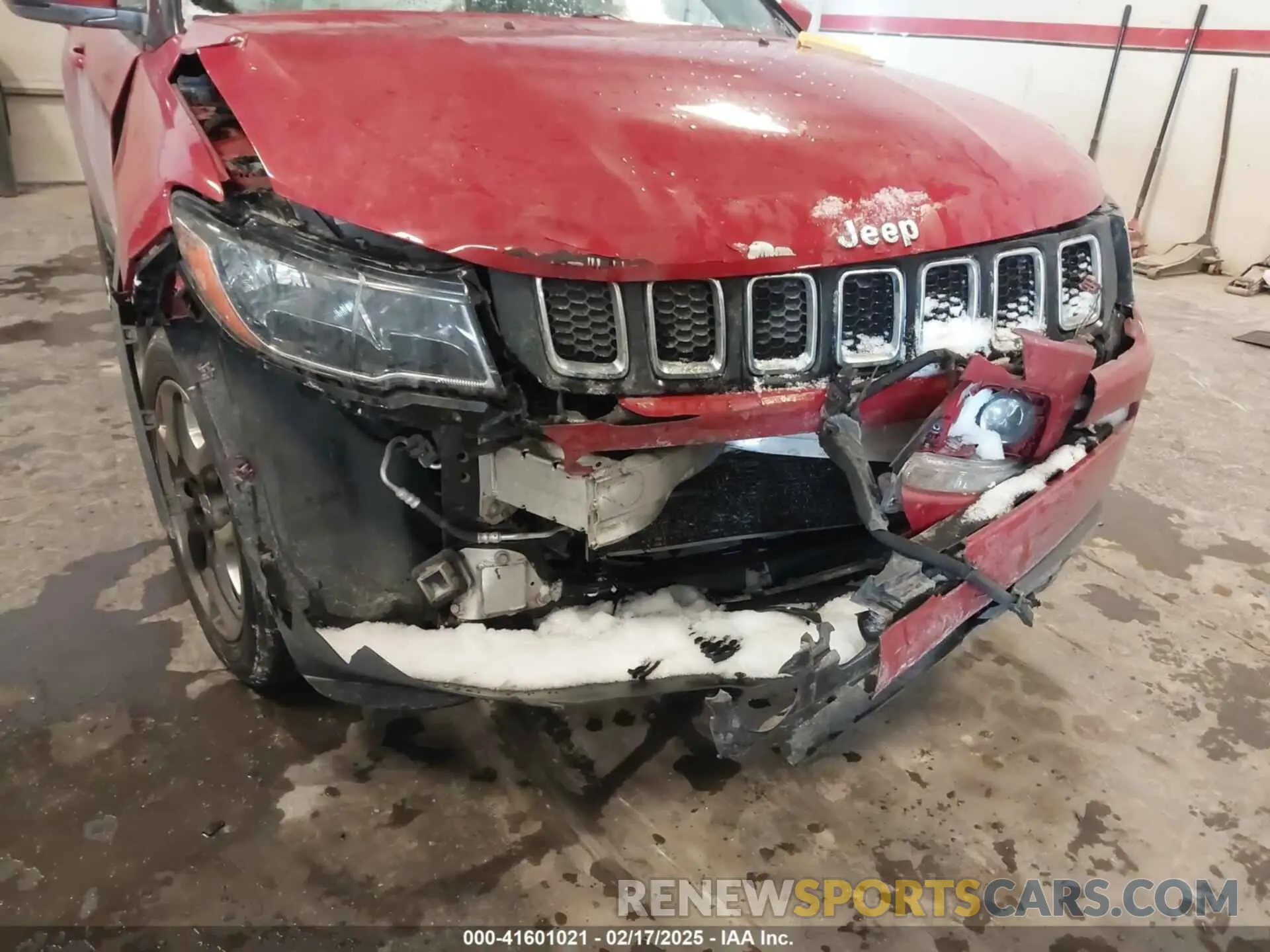 6 Photograph of a damaged car 3C4NJDCB1KT673764 JEEP COMPASS 2019