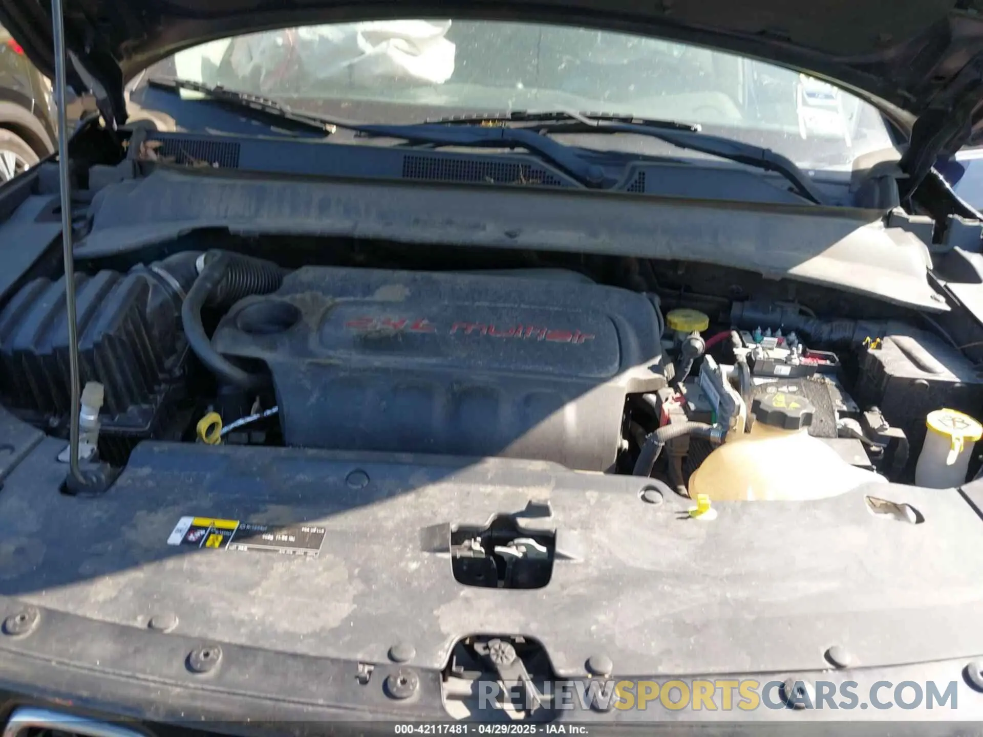 10 Photograph of a damaged car 3C4NJDCB1KT680147 JEEP COMPASS 2019