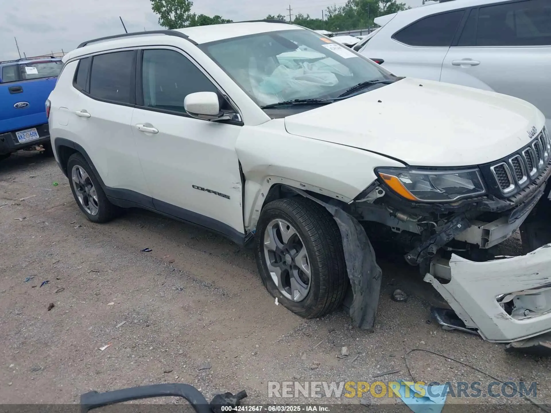1 Photograph of a damaged car 3C4NJDCB1KT790969 JEEP COMPASS 2019