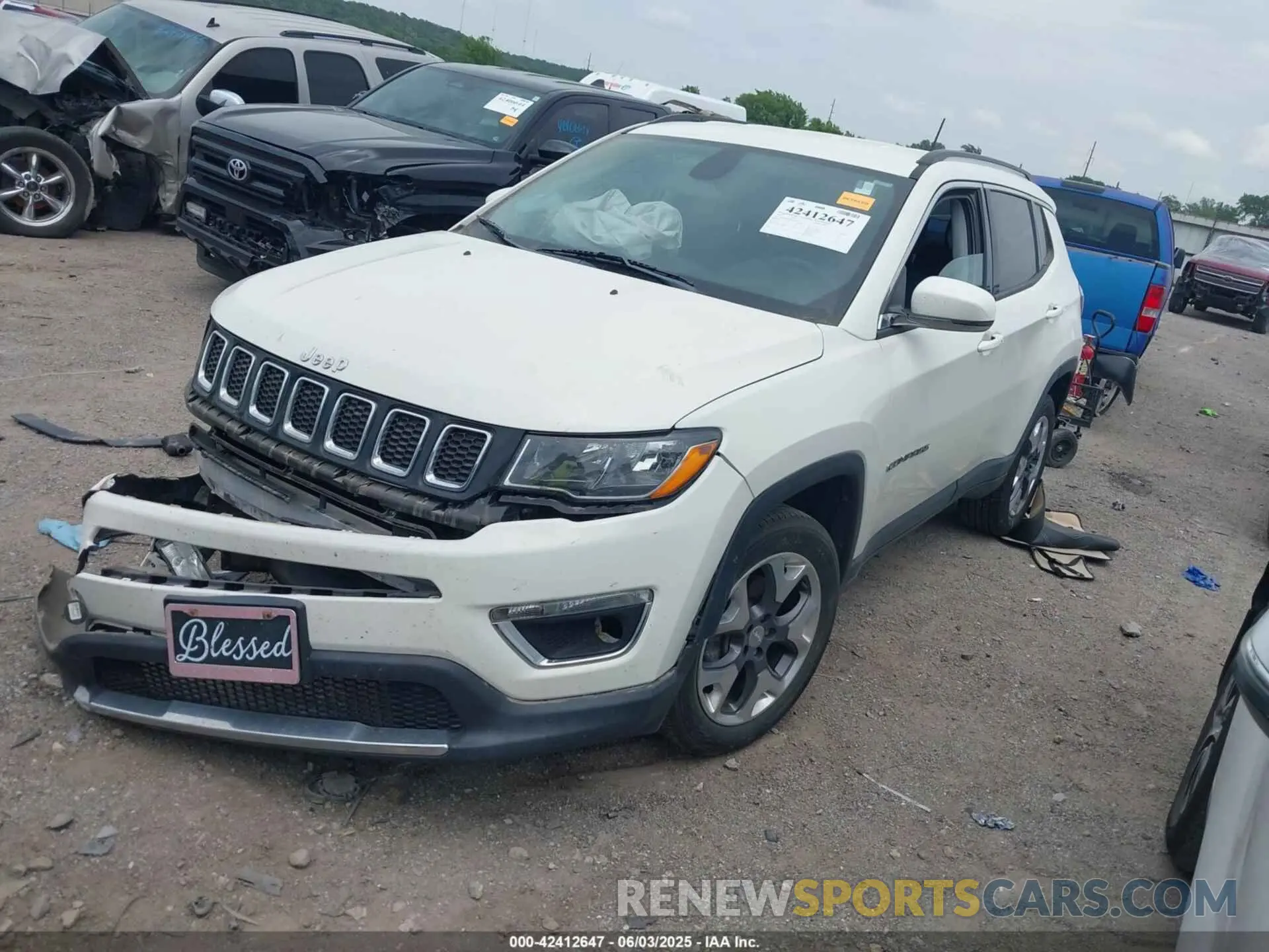 2 Photograph of a damaged car 3C4NJDCB1KT790969 JEEP COMPASS 2019