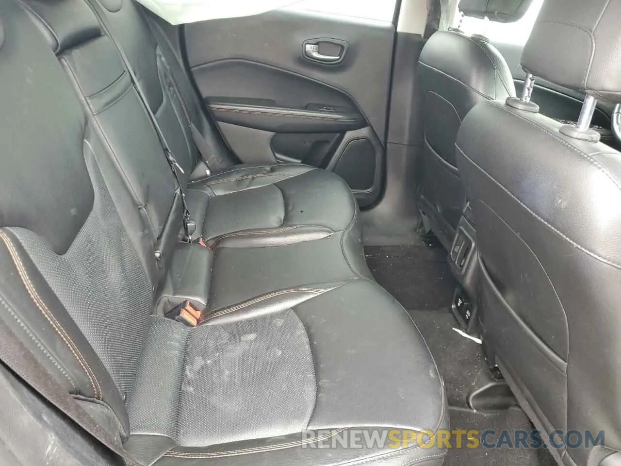 11 Photograph of a damaged car 3C4NJDCB1KT791619 JEEP COMPASS 2019