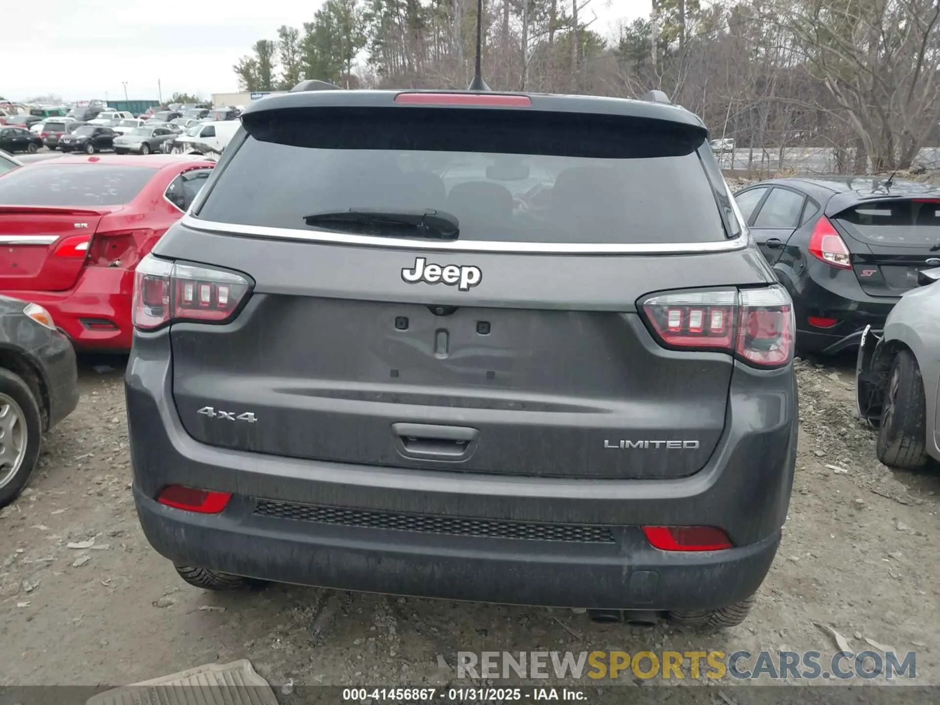 16 Photograph of a damaged car 3C4NJDCB2KT647108 JEEP COMPASS 2019