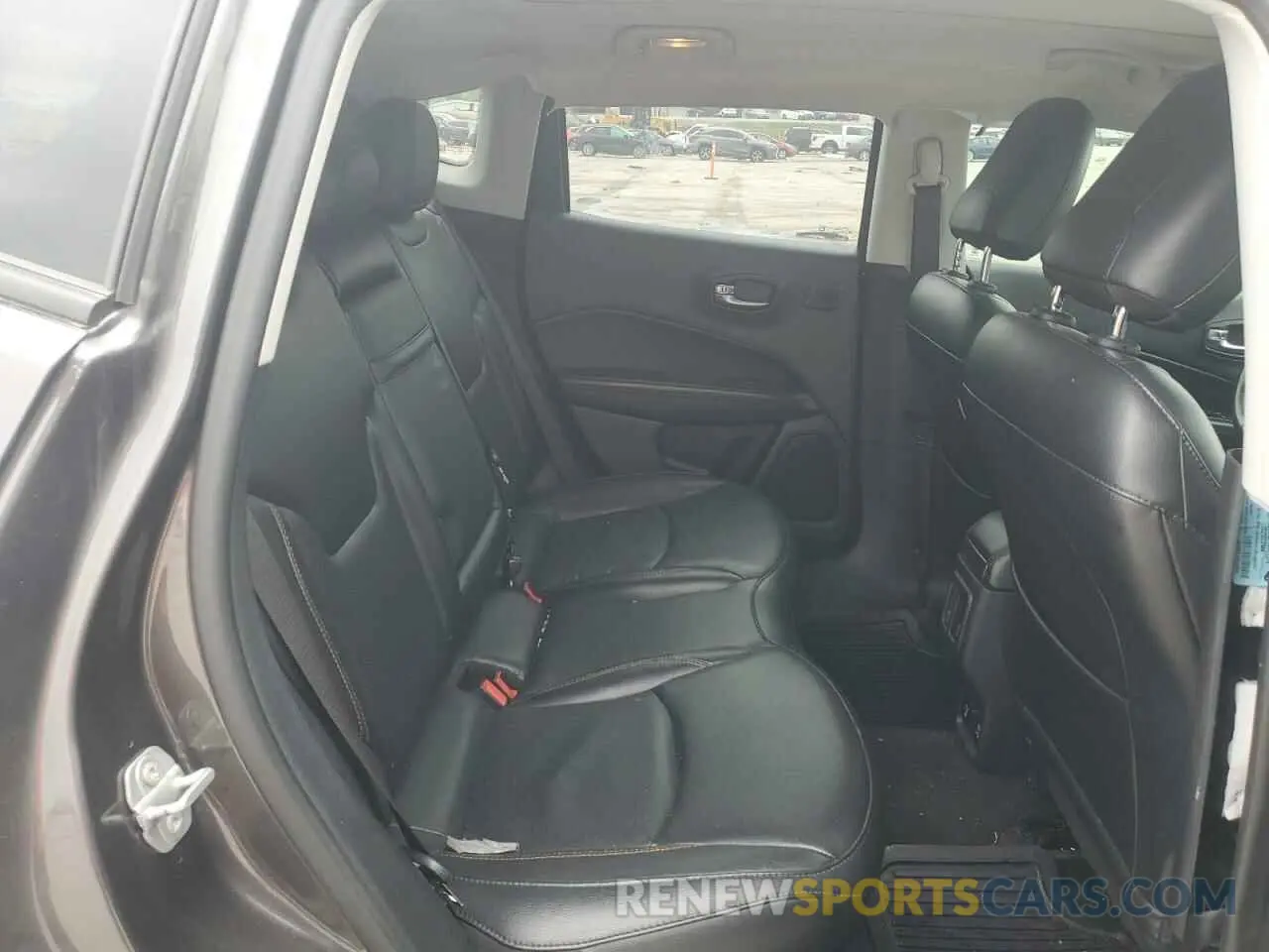10 Photograph of a damaged car 3C4NJDCB2KT651403 JEEP COMPASS 2019