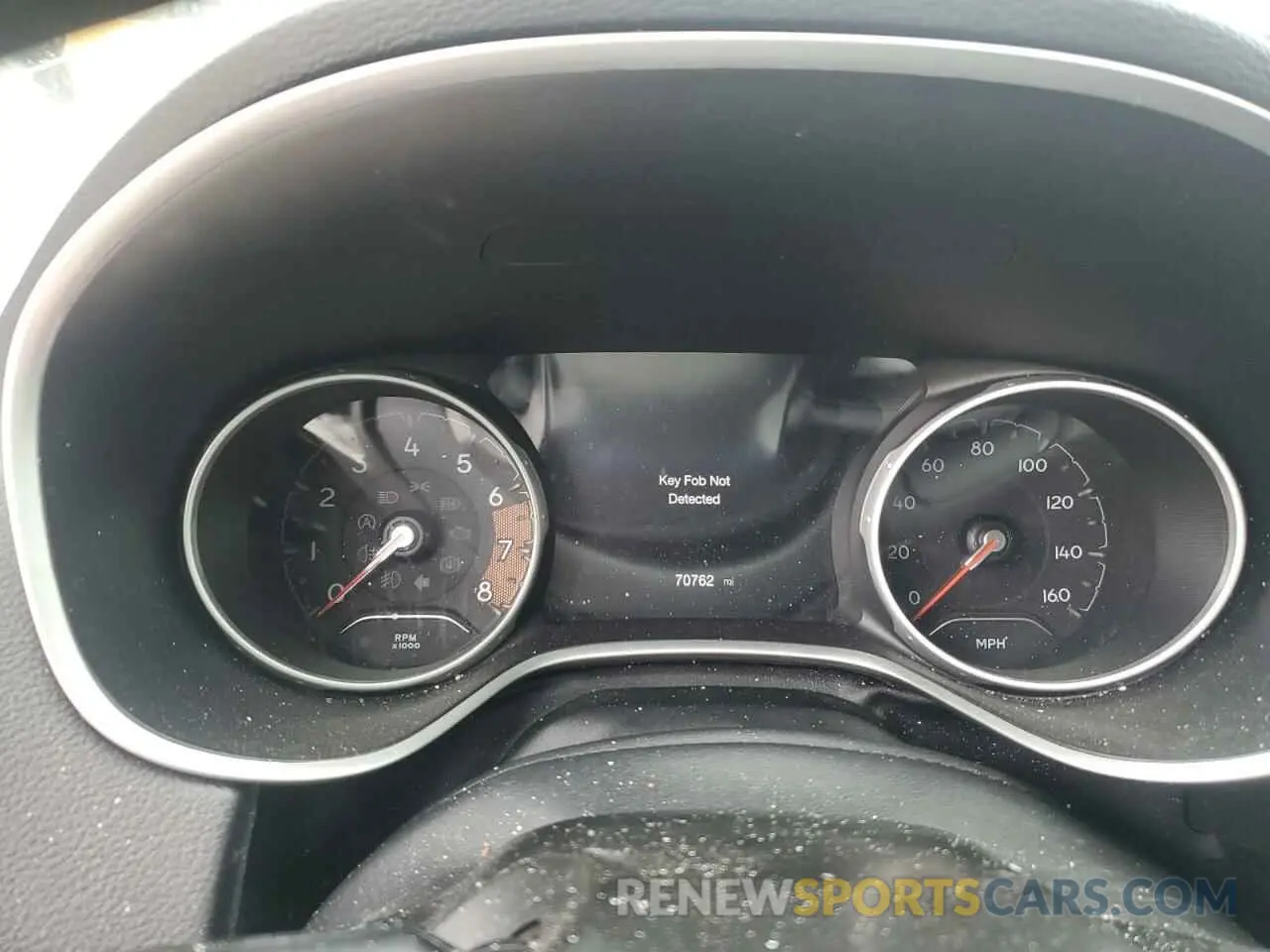 9 Photograph of a damaged car 3C4NJDCB2KT651403 JEEP COMPASS 2019