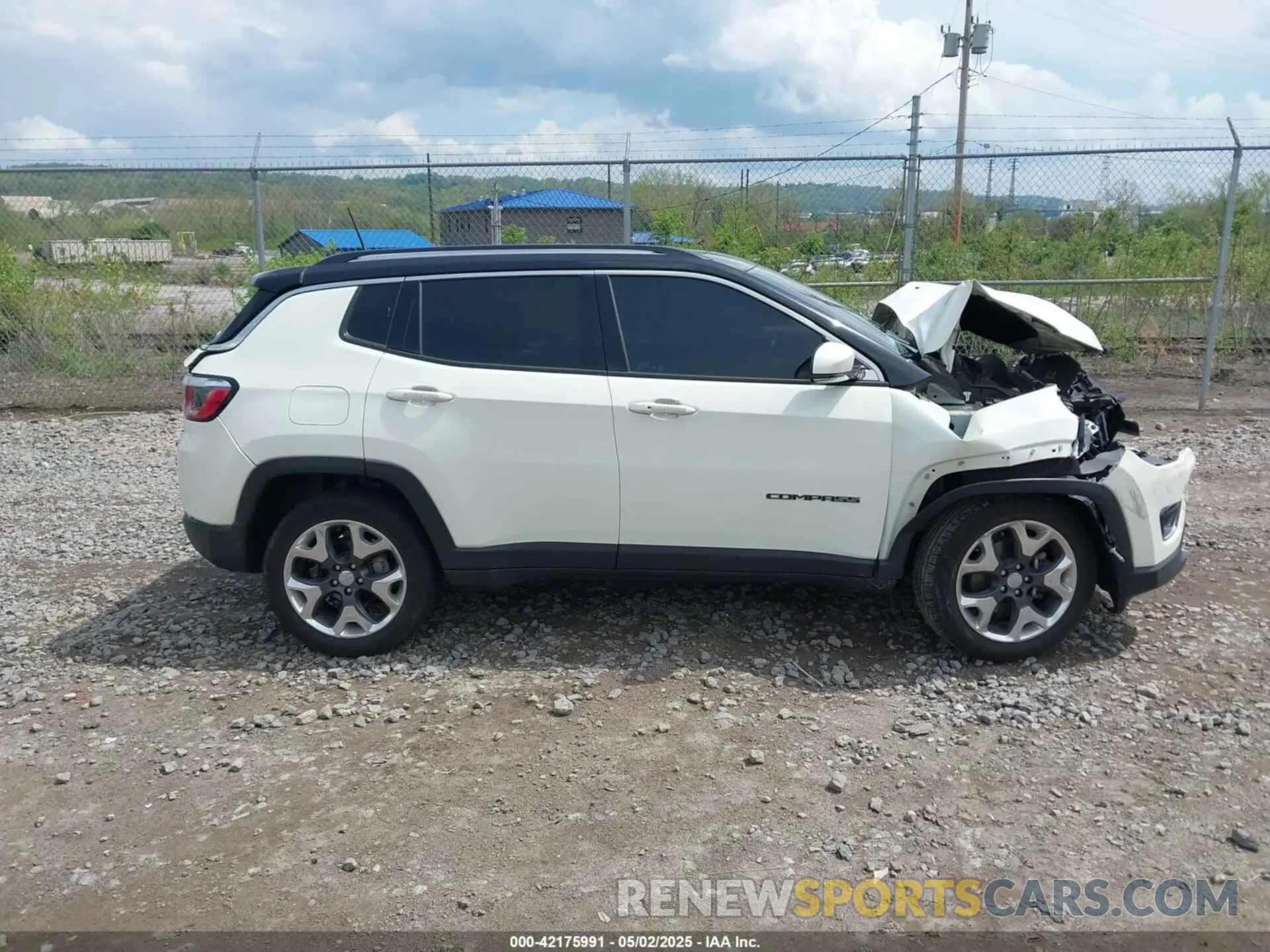 13 Photograph of a damaged car 3C4NJDCB2KT704231 JEEP COMPASS 2019