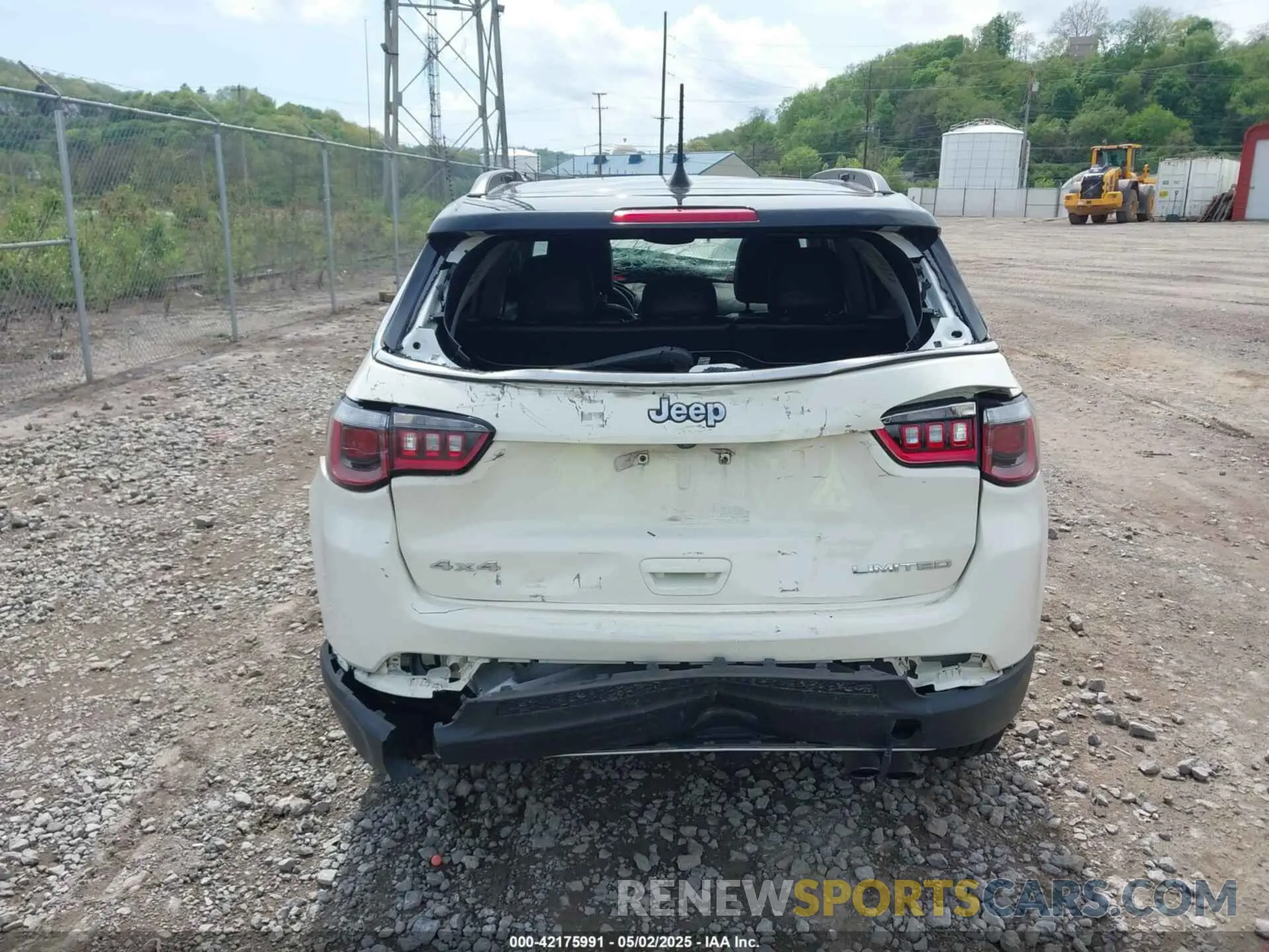 16 Photograph of a damaged car 3C4NJDCB2KT704231 JEEP COMPASS 2019