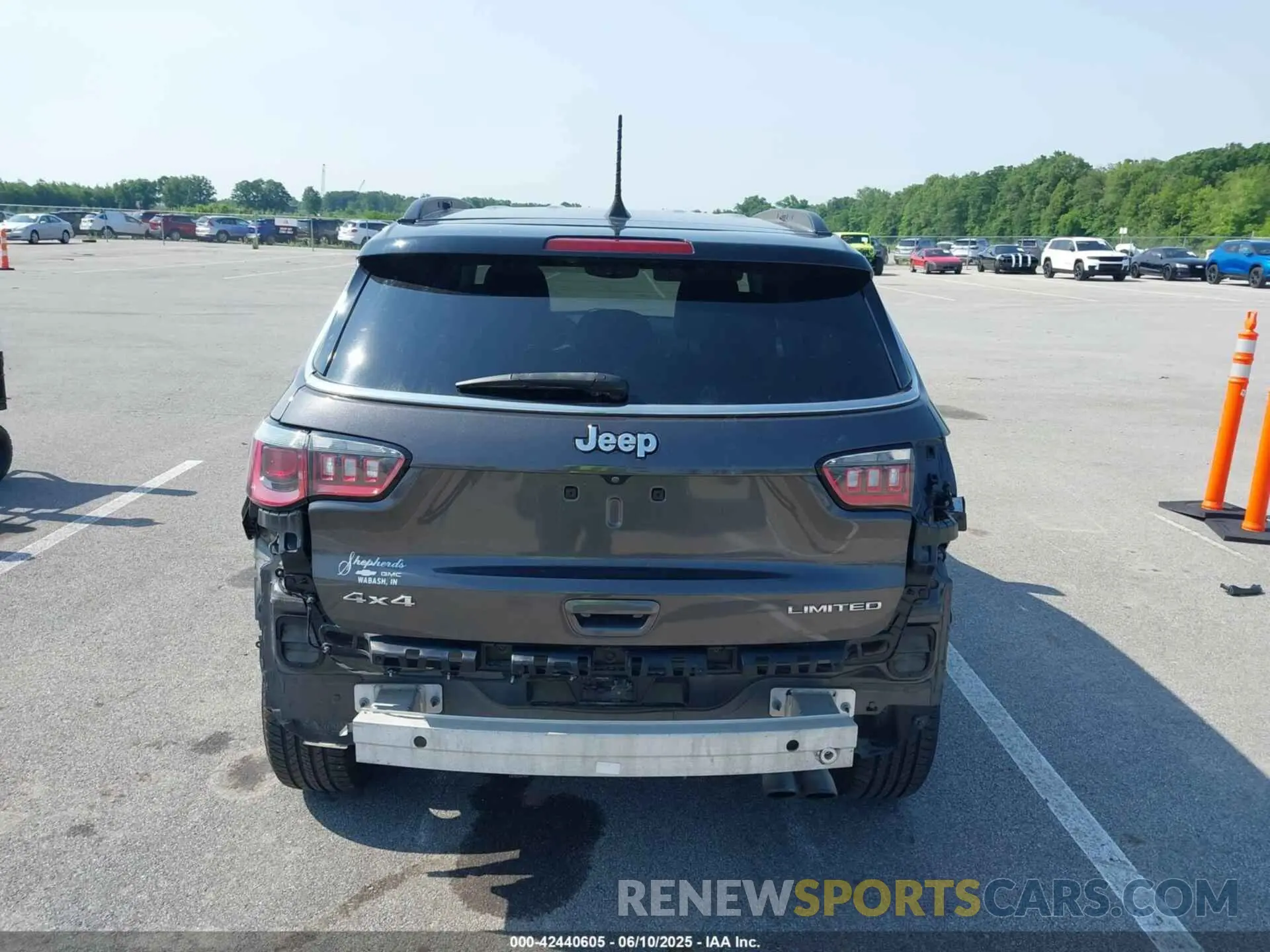 17 Photograph of a damaged car 3C4NJDCB2KT734474 JEEP COMPASS 2019