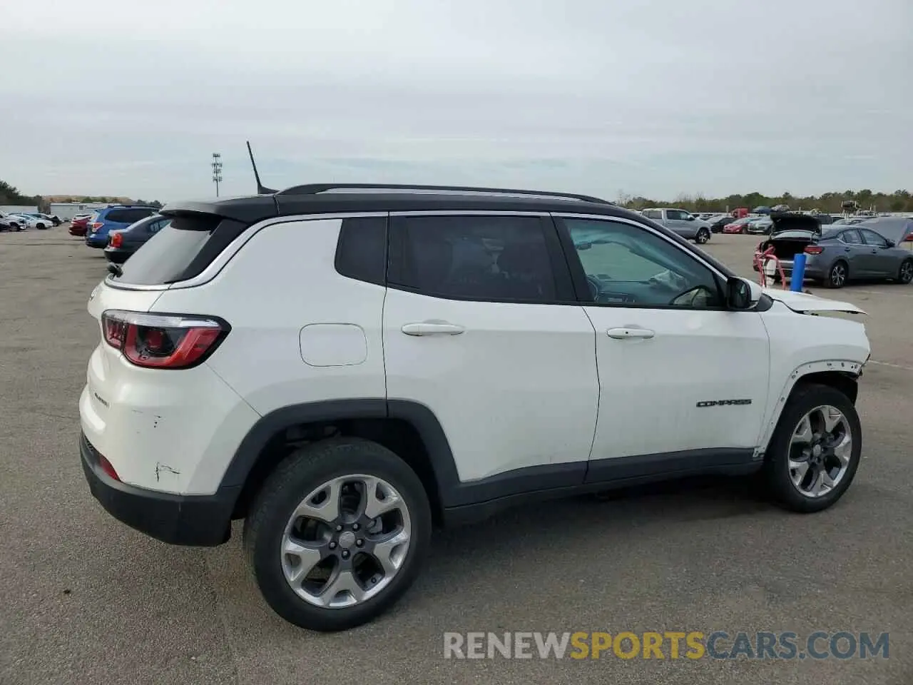 3 Photograph of a damaged car 3C4NJDCB2KT842044 JEEP COMPASS 2019
