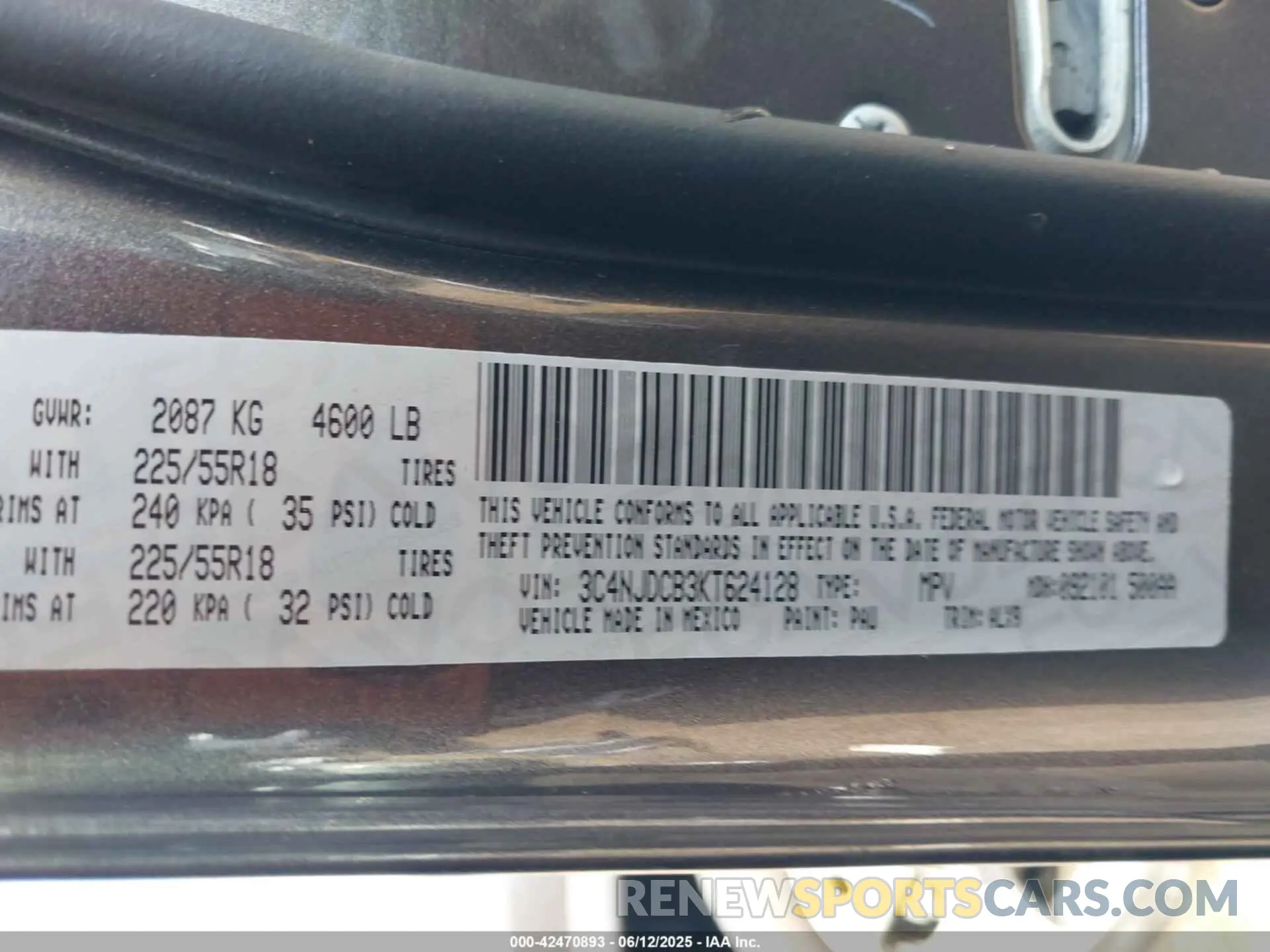 9 Photograph of a damaged car 3C4NJDCB3KT624128 JEEP COMPASS 2019