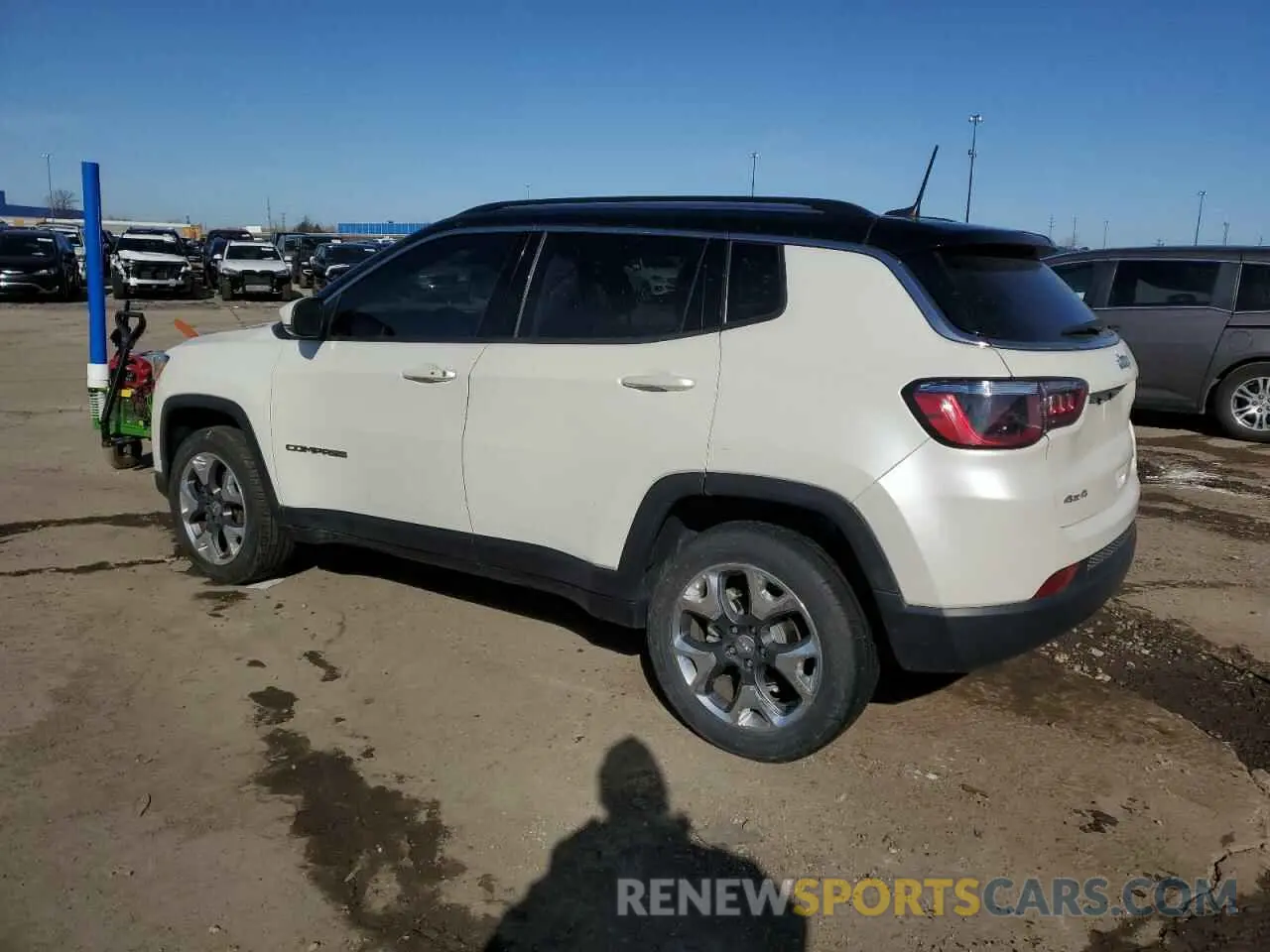 2 Photograph of a damaged car 3C4NJDCB3KT842554 JEEP COMPASS 2019