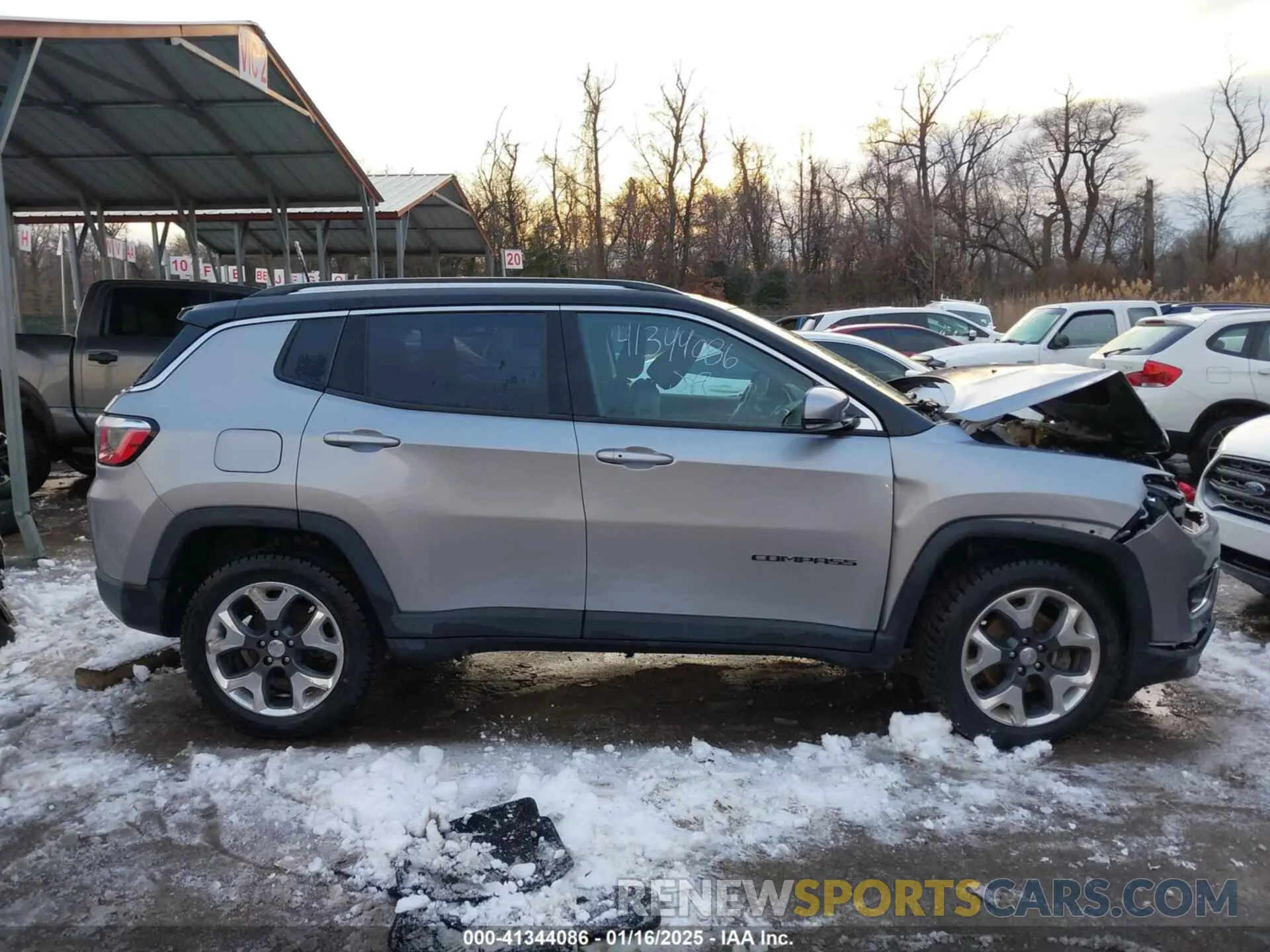 13 Photograph of a damaged car 3C4NJDCB4KT666145 JEEP COMPASS 2019