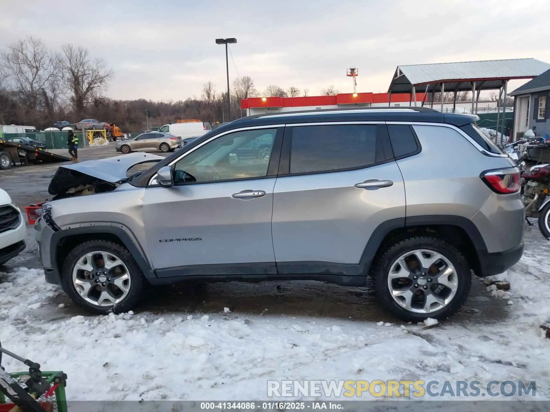 14 Photograph of a damaged car 3C4NJDCB4KT666145 JEEP COMPASS 2019