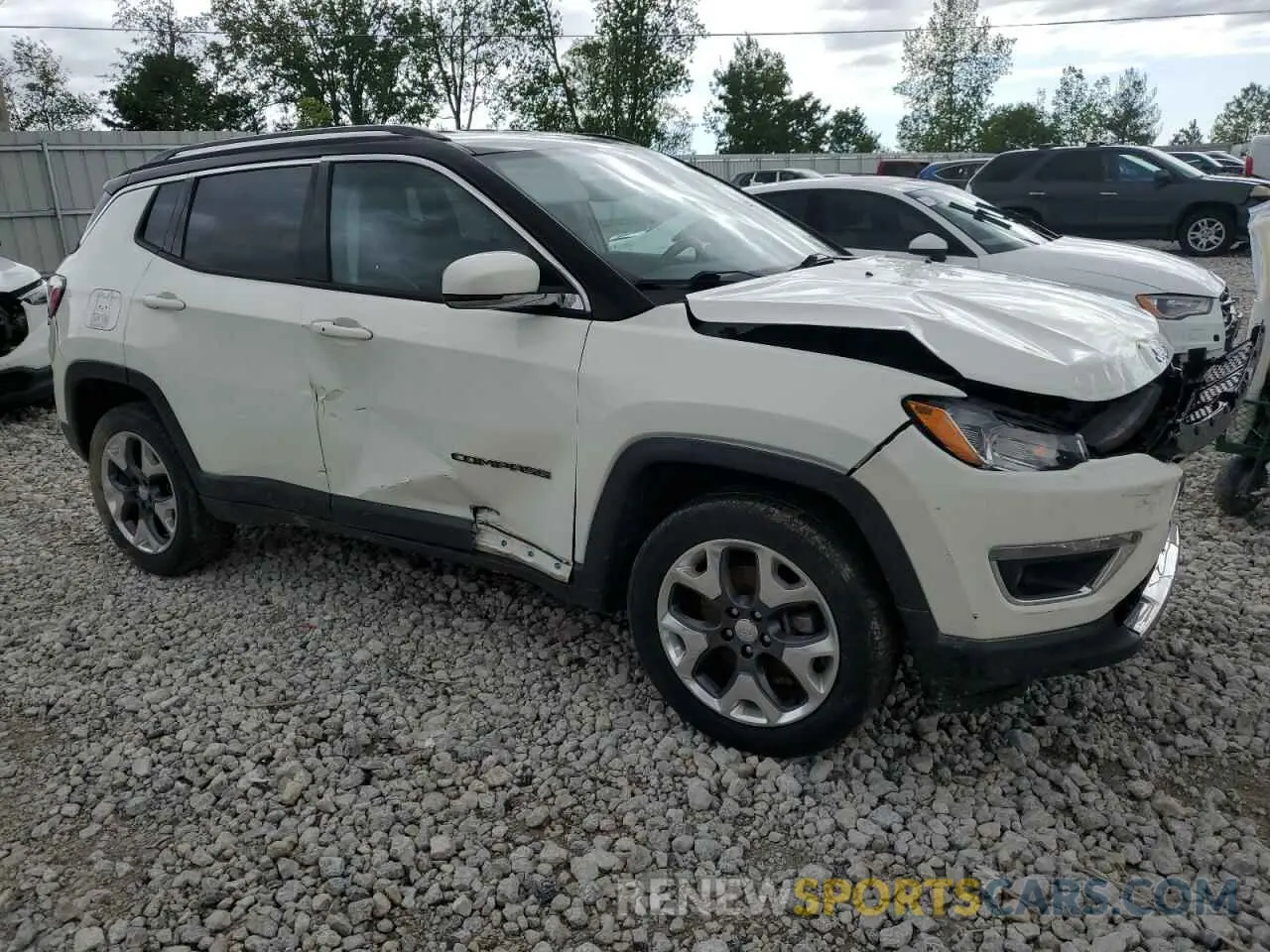 4 Photograph of a damaged car 3C4NJDCB4KT791713 JEEP COMPASS 2019