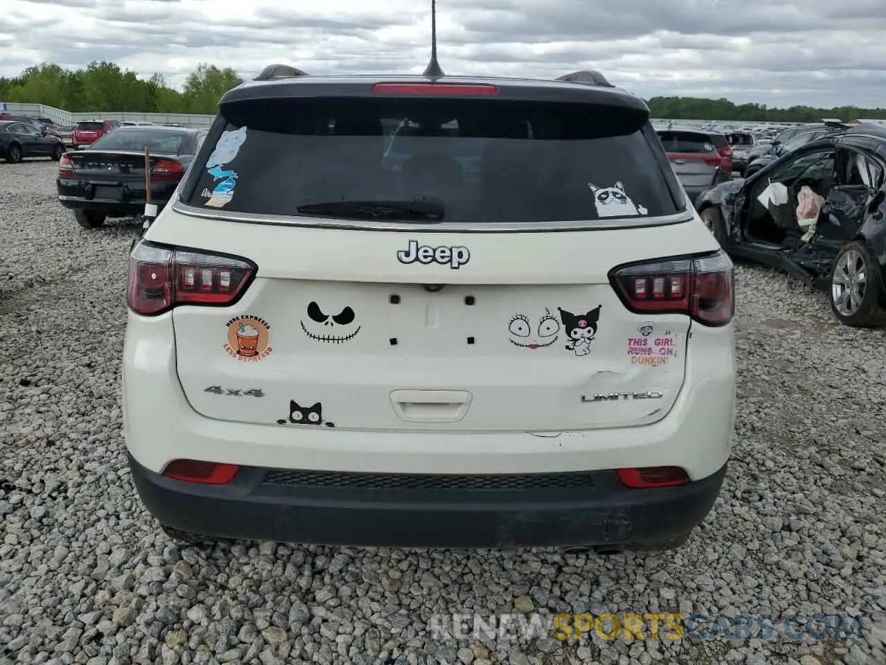 6 Photograph of a damaged car 3C4NJDCB4KT791713 JEEP COMPASS 2019