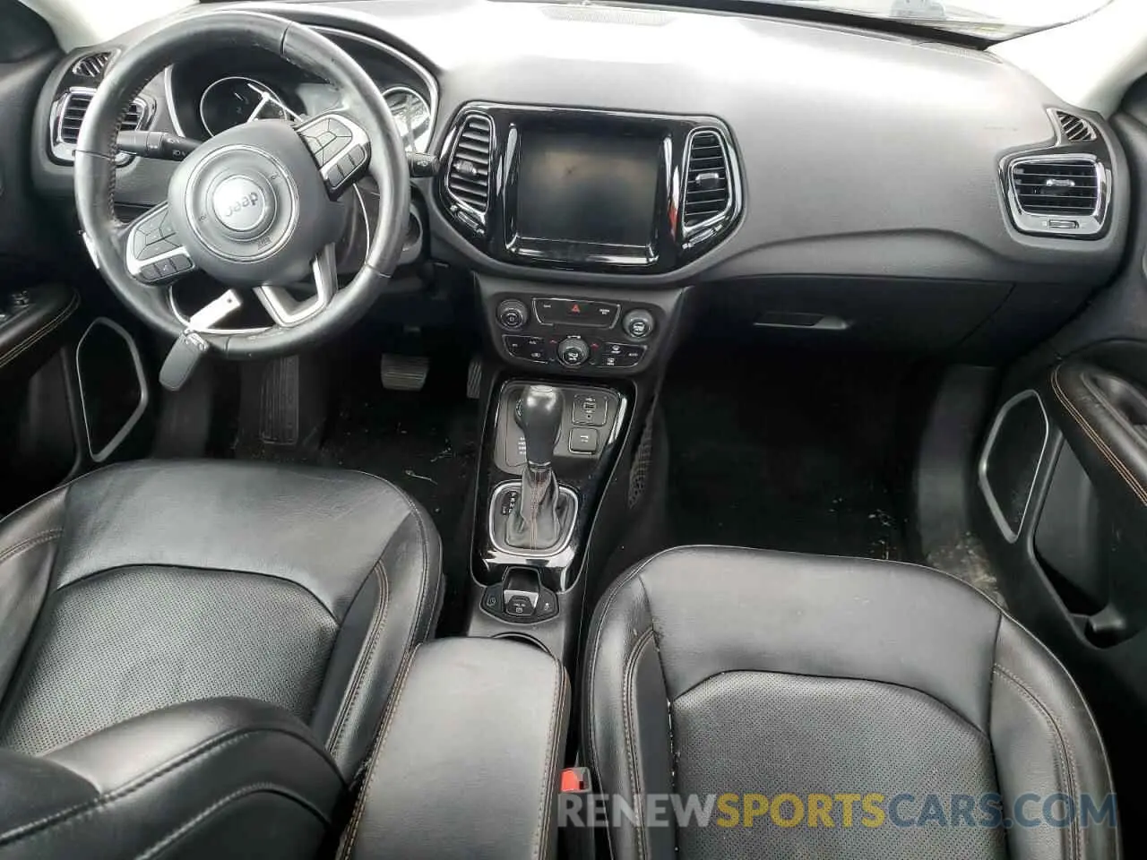 8 Photograph of a damaged car 3C4NJDCB4KT791713 JEEP COMPASS 2019