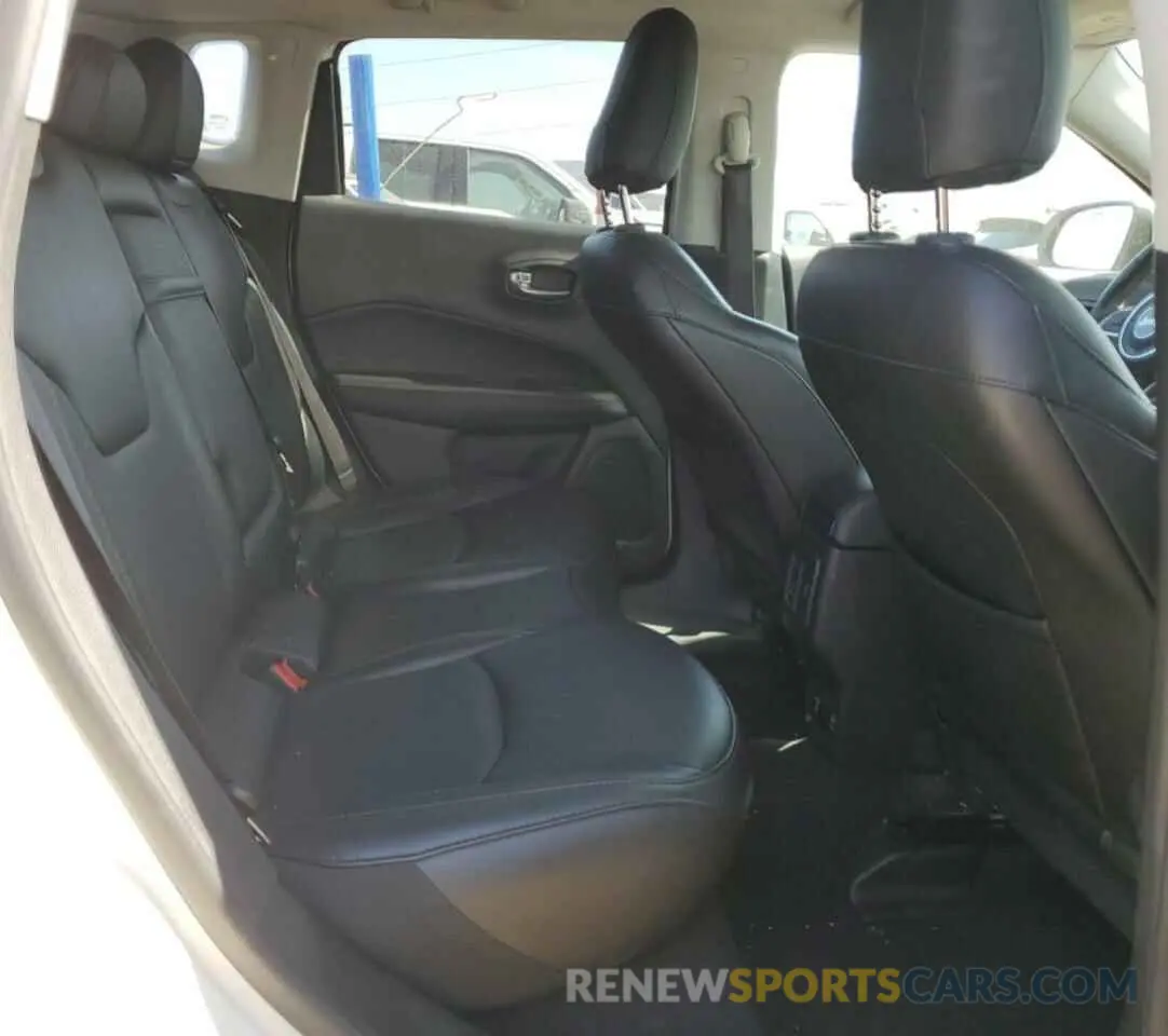 11 Photograph of a damaged car 3C4NJDCB4KT791758 JEEP COMPASS 2019