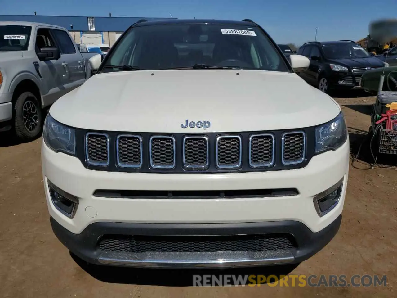 5 Photograph of a damaged car 3C4NJDCB4KT791758 JEEP COMPASS 2019