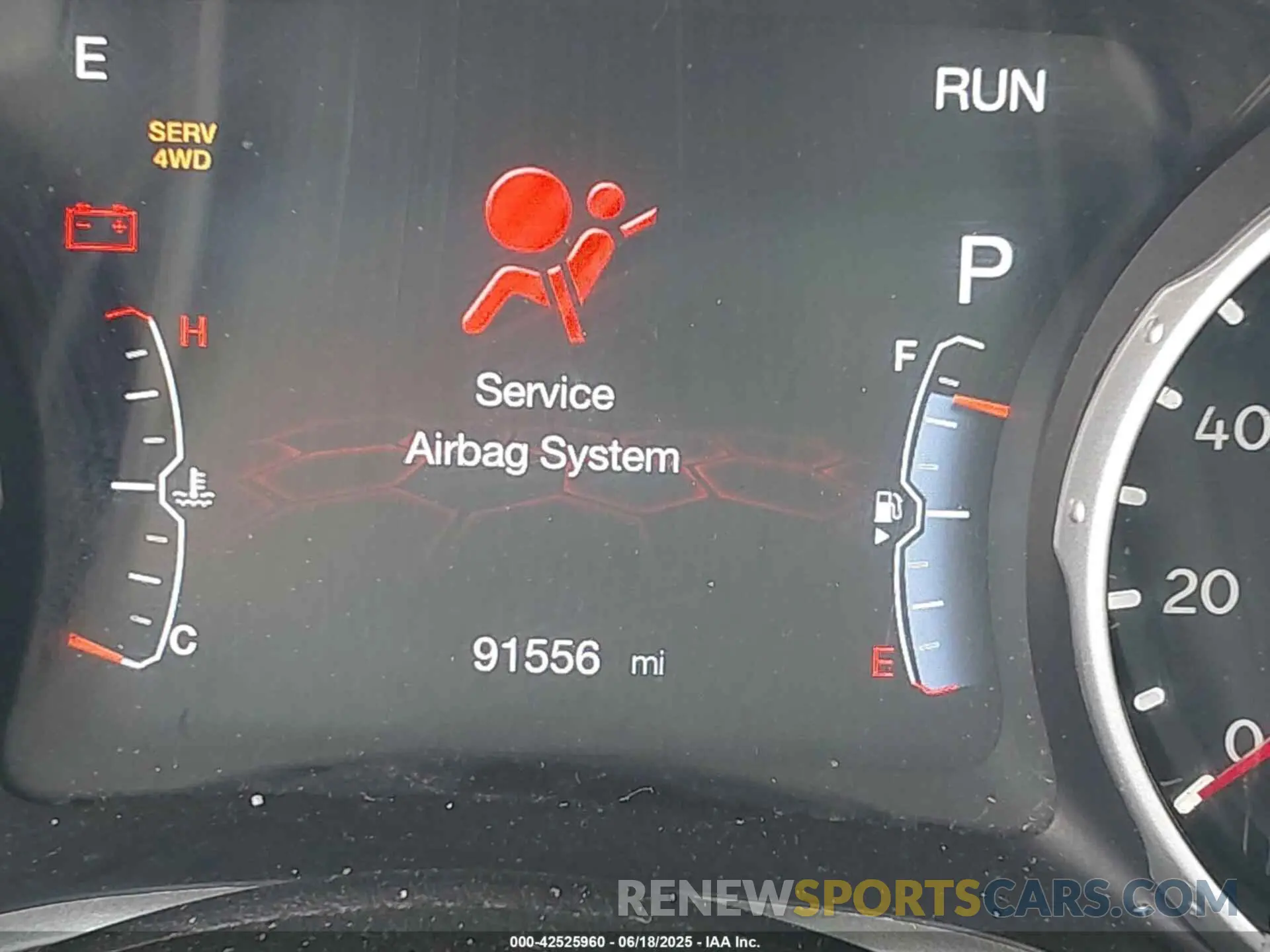 15 Photograph of a damaged car 3C4NJDCB4KT842577 JEEP COMPASS 2019