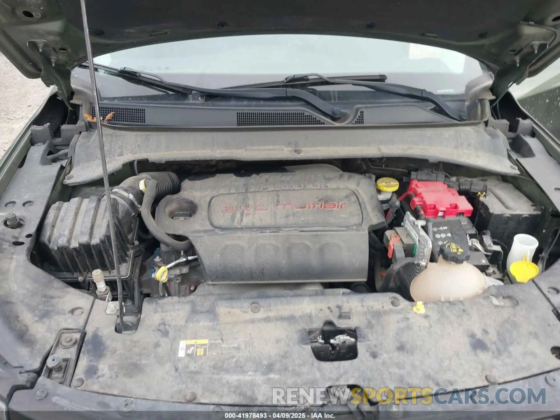 10 Photograph of a damaged car 3C4NJDCB5KT629864 JEEP COMPASS 2019