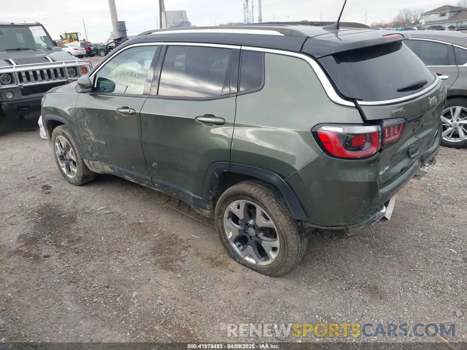 3 Photograph of a damaged car 3C4NJDCB5KT629864 JEEP COMPASS 2019