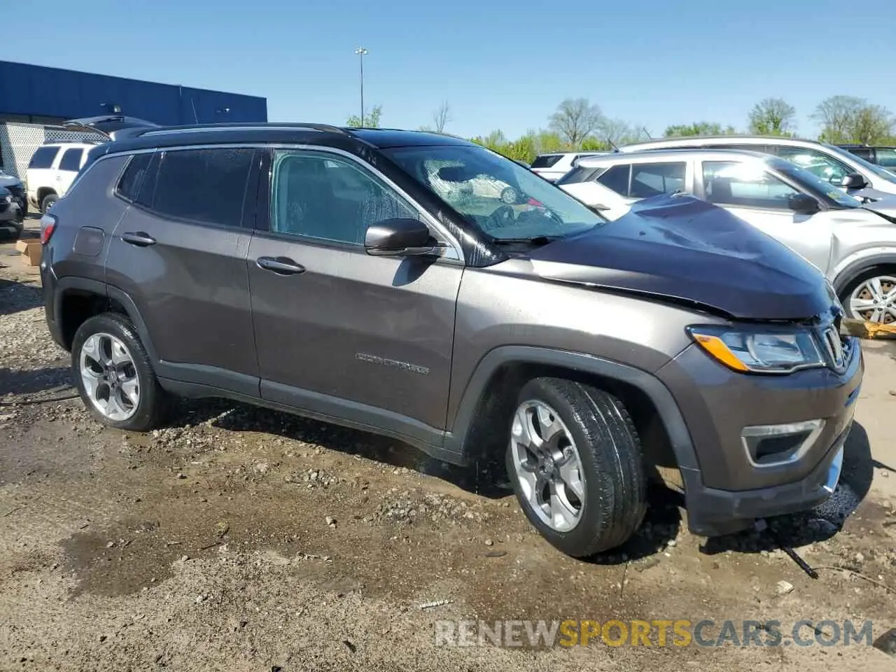 4 Photograph of a damaged car 3C4NJDCB5KT641769 JEEP COMPASS 2019