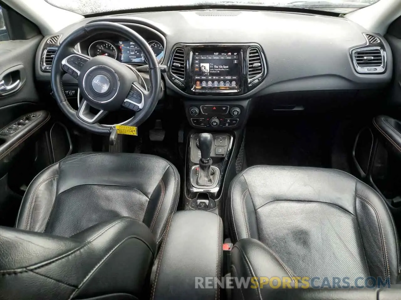 8 Photograph of a damaged car 3C4NJDCB5KT729446 JEEP COMPASS 2019