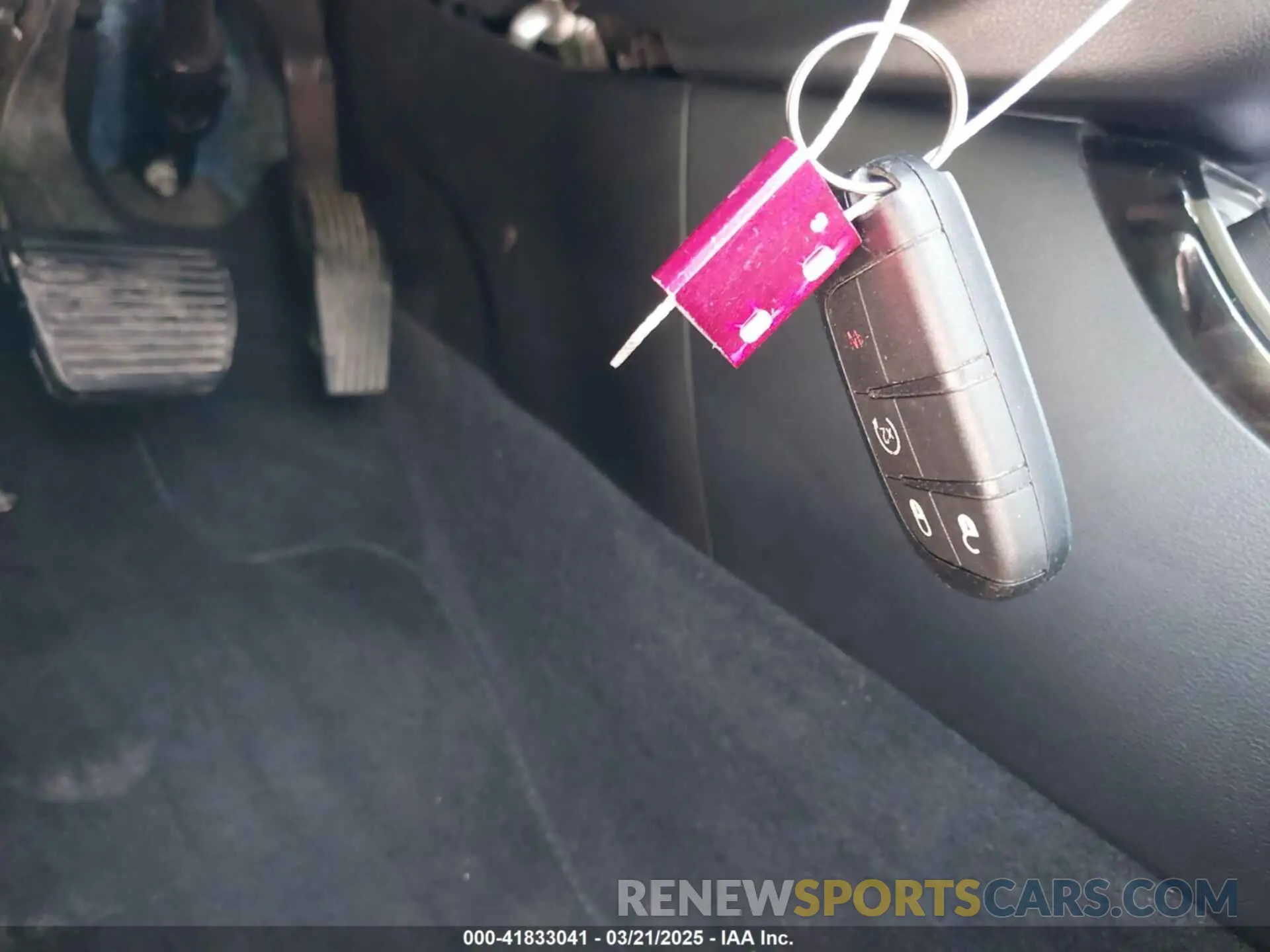 11 Photograph of a damaged car 3C4NJDCB6KT616816 JEEP COMPASS 2019