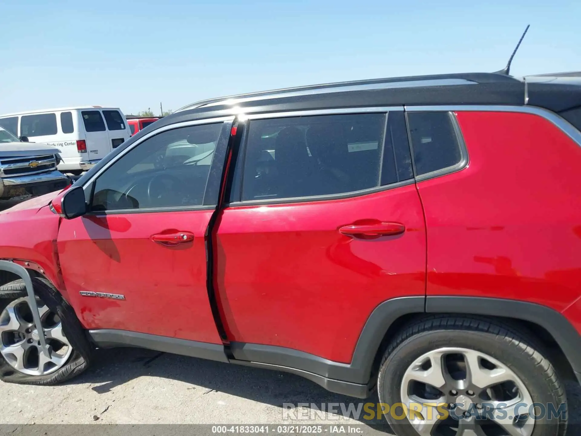 14 Photograph of a damaged car 3C4NJDCB6KT616816 JEEP COMPASS 2019