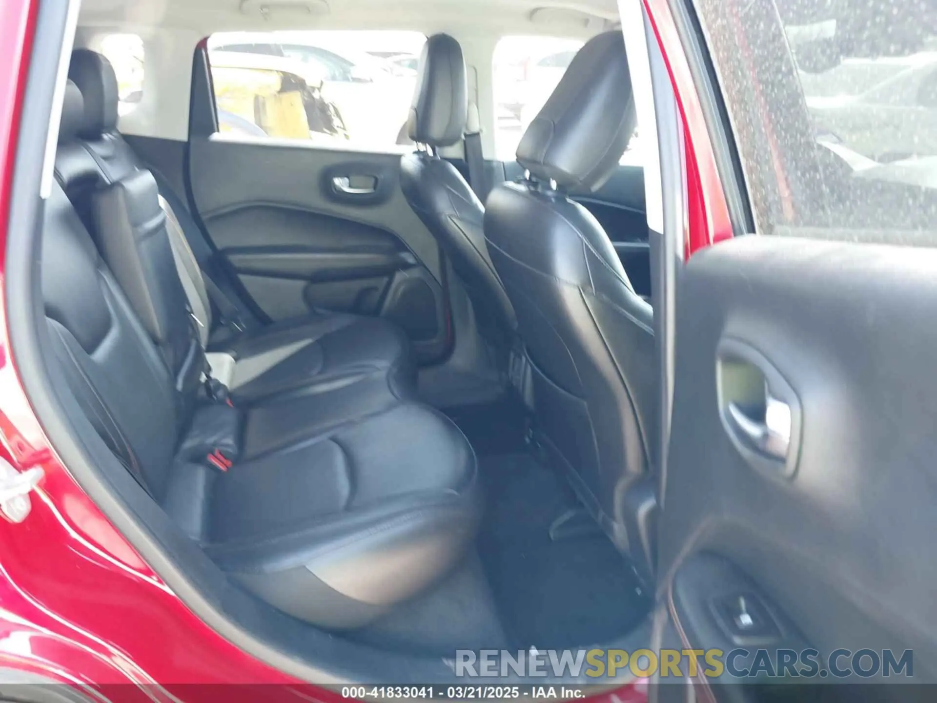 8 Photograph of a damaged car 3C4NJDCB6KT616816 JEEP COMPASS 2019