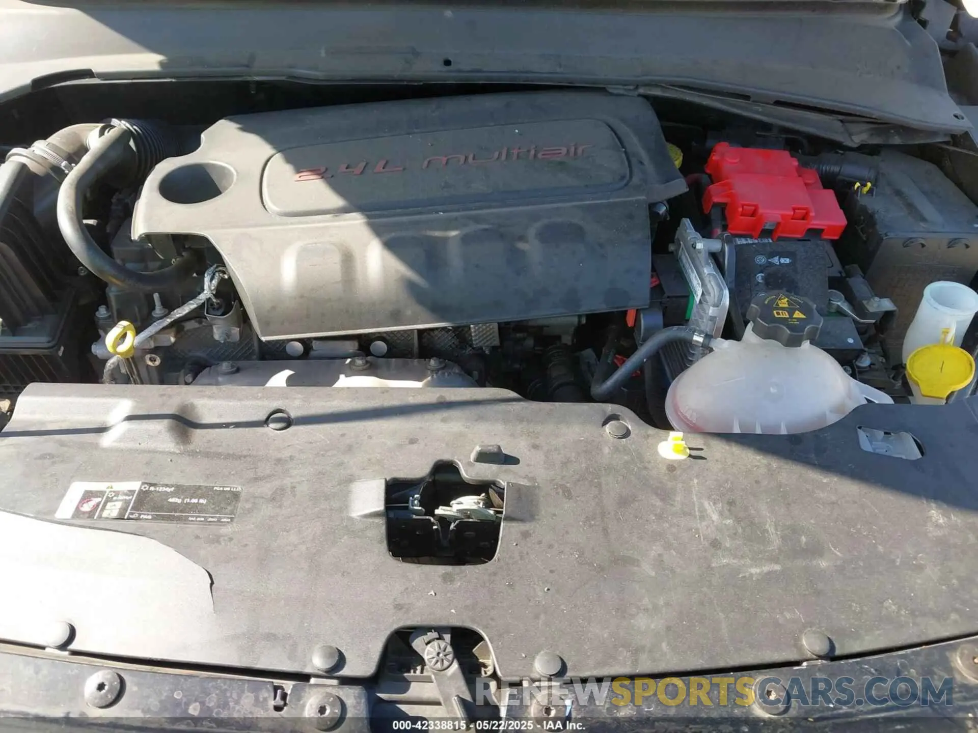 10 Photograph of a damaged car 3C4NJDCB6KT653901 JEEP COMPASS 2019