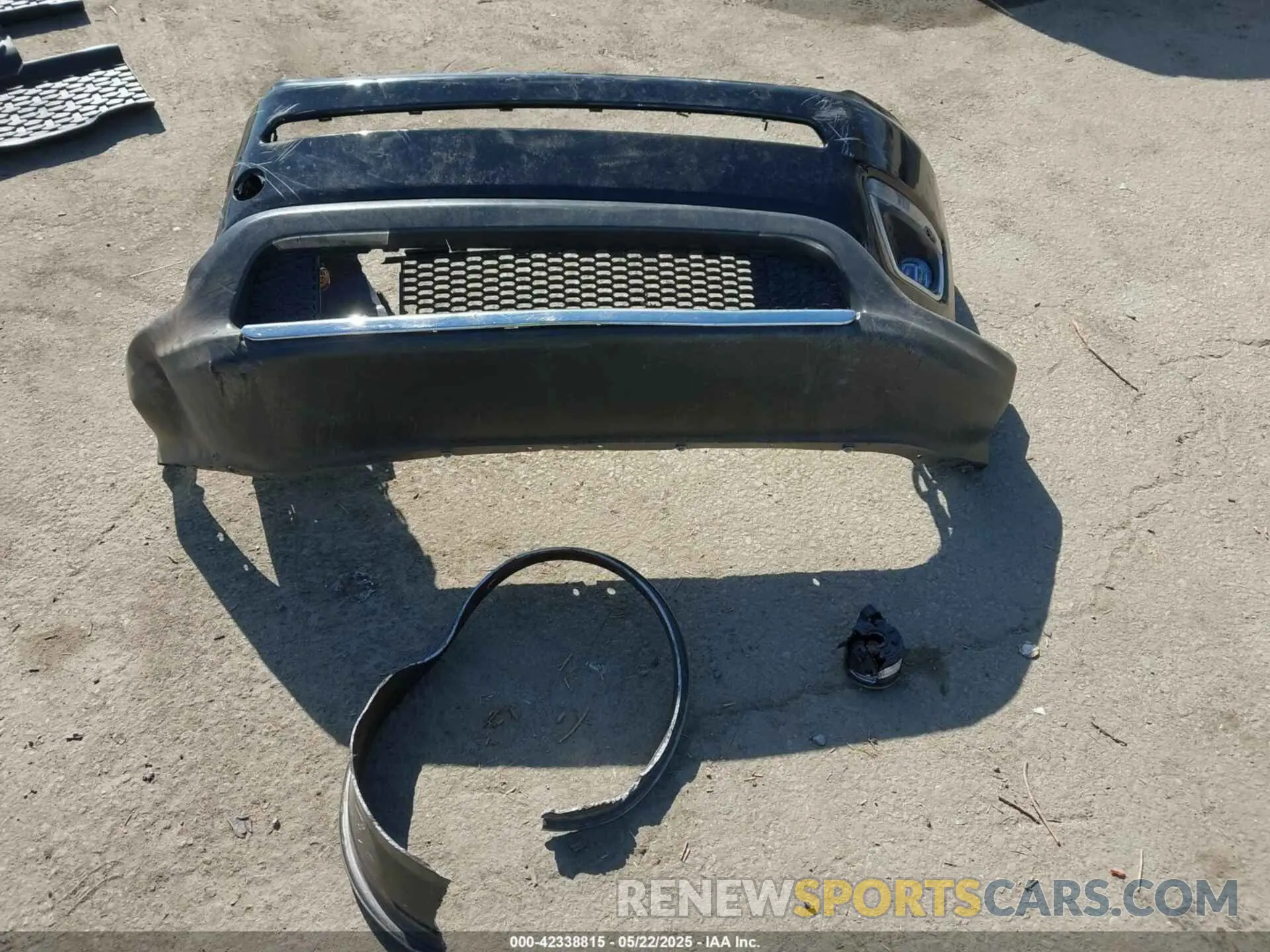 12 Photograph of a damaged car 3C4NJDCB6KT653901 JEEP COMPASS 2019