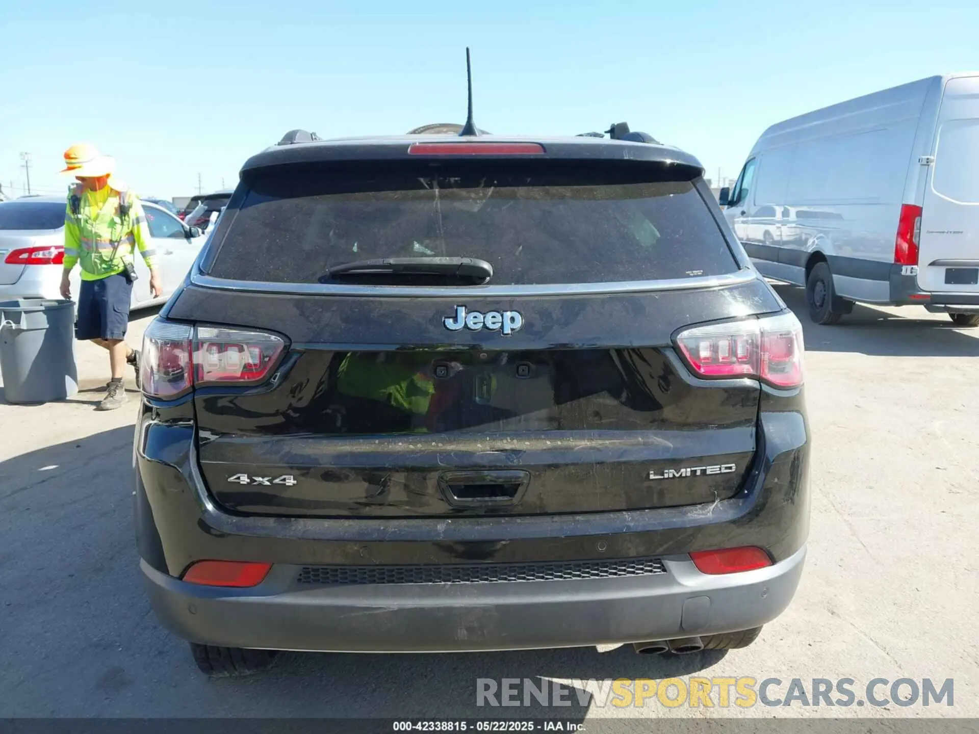 17 Photograph of a damaged car 3C4NJDCB6KT653901 JEEP COMPASS 2019