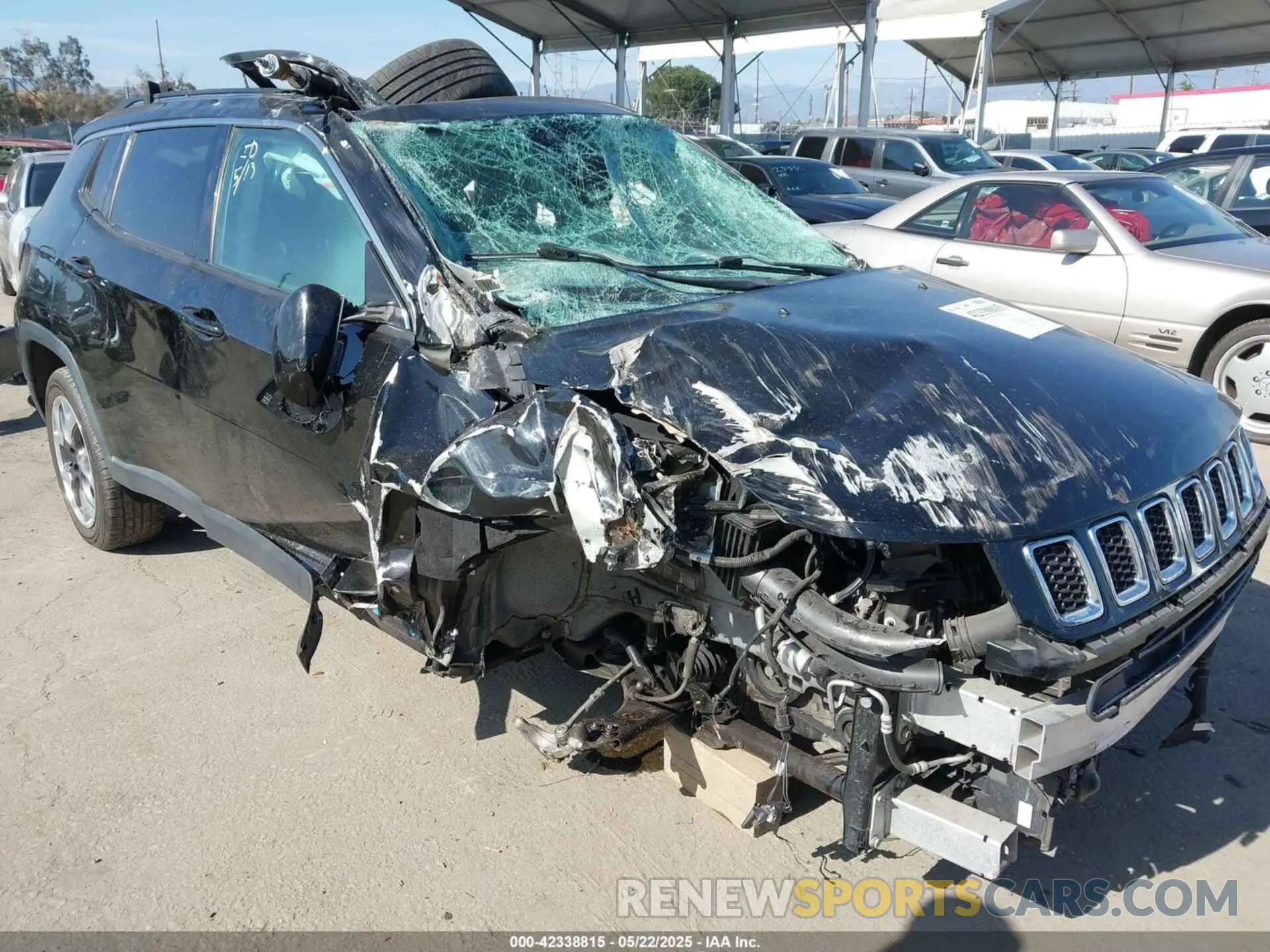 6 Photograph of a damaged car 3C4NJDCB6KT653901 JEEP COMPASS 2019
