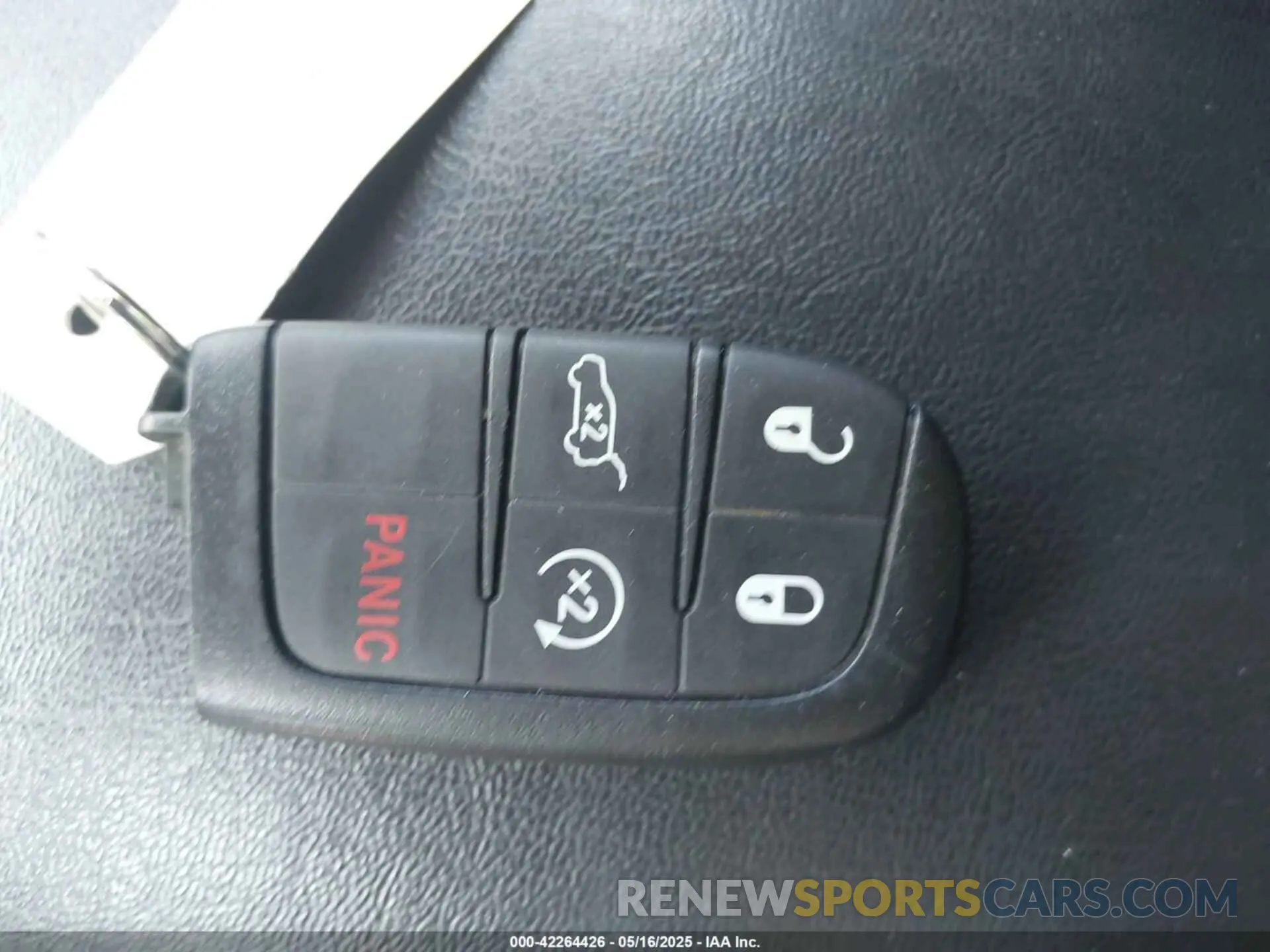 11 Photograph of a damaged car 3C4NJDCB6KT673338 JEEP COMPASS 2019