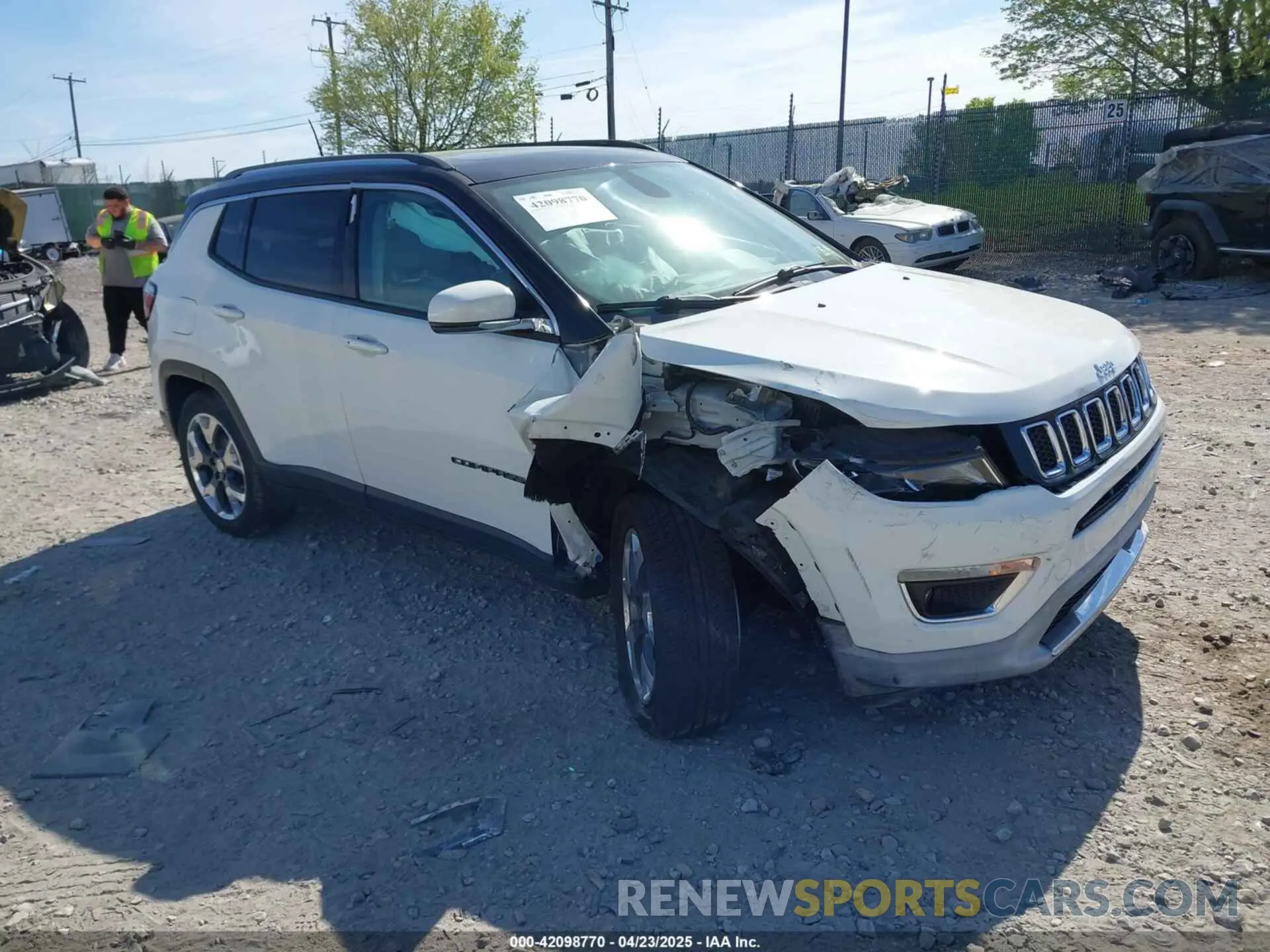 1 Photograph of a damaged car 3C4NJDCB6KT740505 JEEP COMPASS 2019
