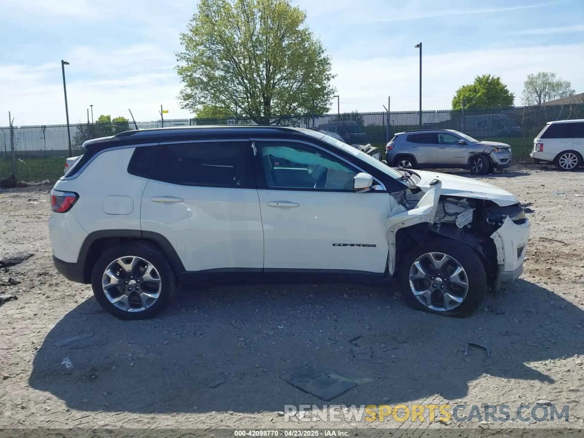 12 Photograph of a damaged car 3C4NJDCB6KT740505 JEEP COMPASS 2019