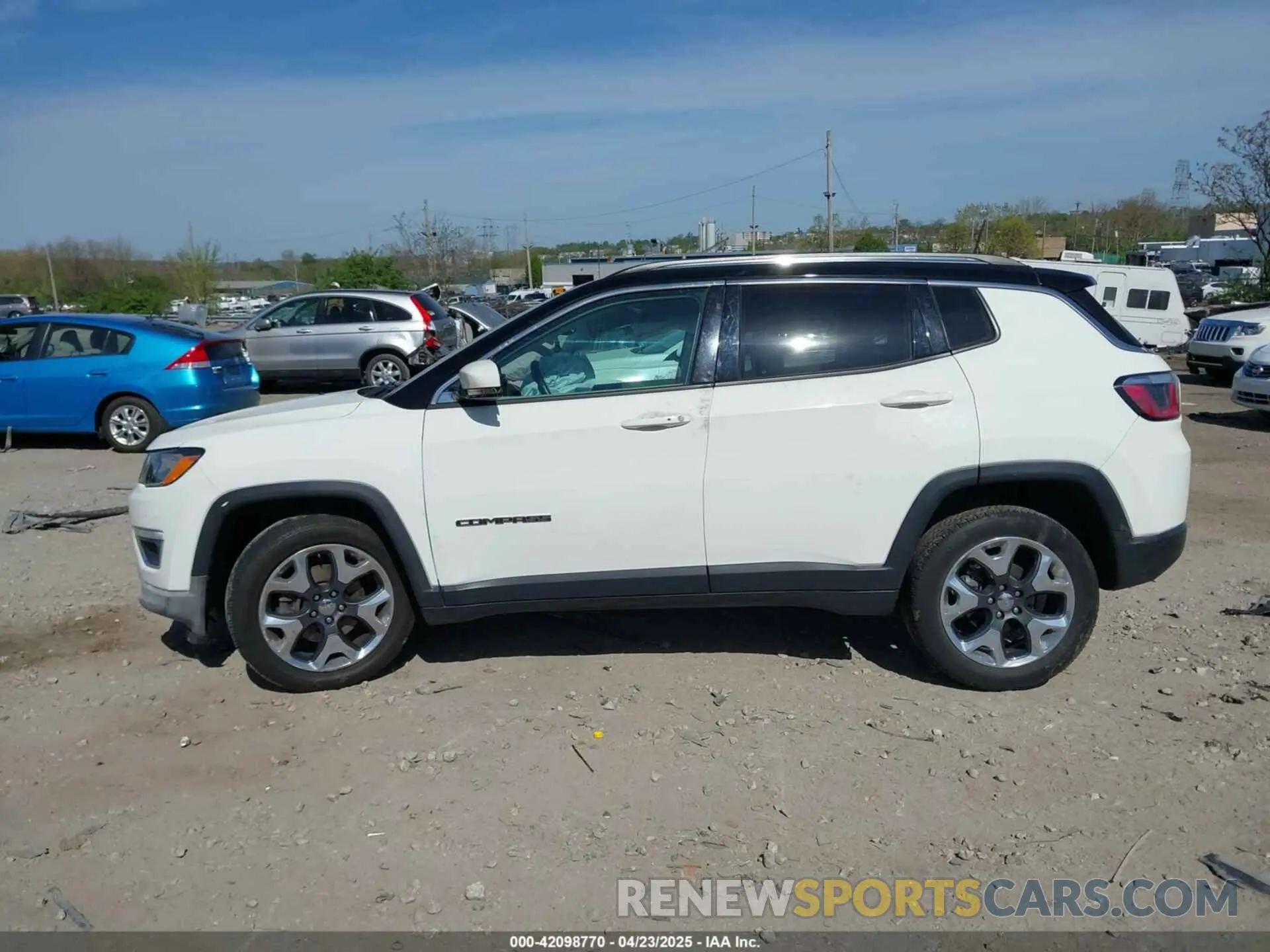 13 Photograph of a damaged car 3C4NJDCB6KT740505 JEEP COMPASS 2019