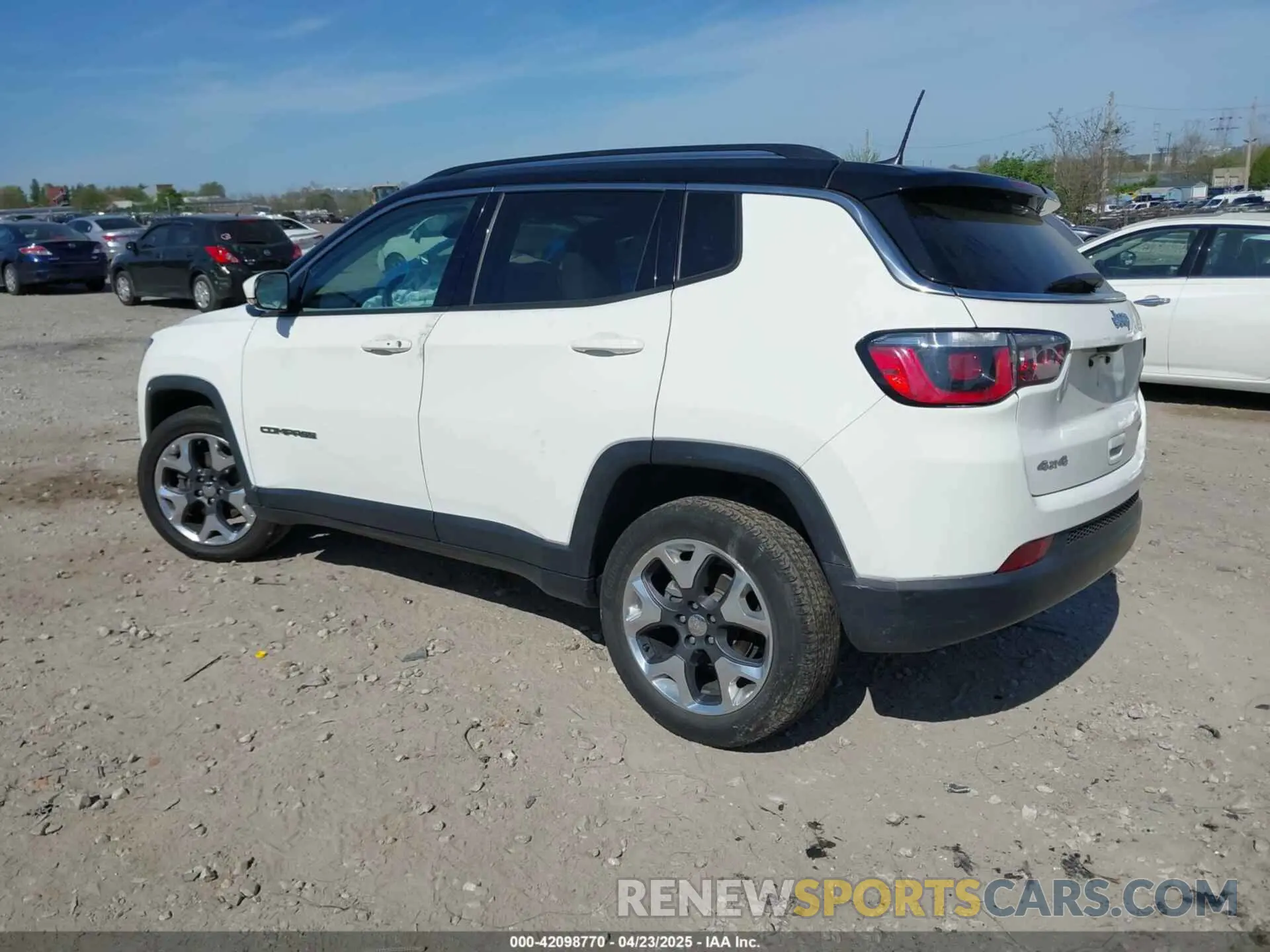 3 Photograph of a damaged car 3C4NJDCB6KT740505 JEEP COMPASS 2019