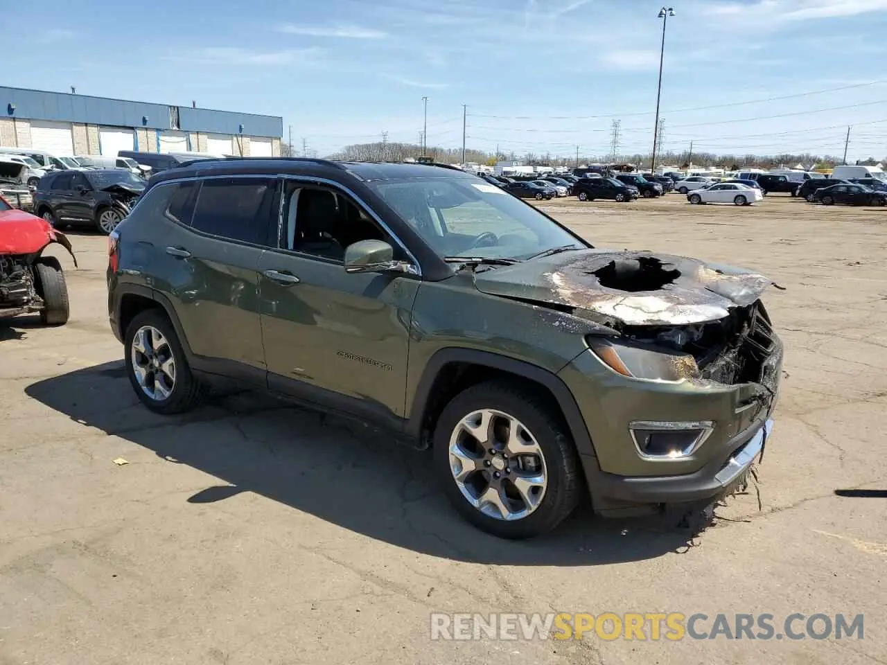 4 Photograph of a damaged car 3C4NJDCB6KT780972 JEEP COMPASS 2019