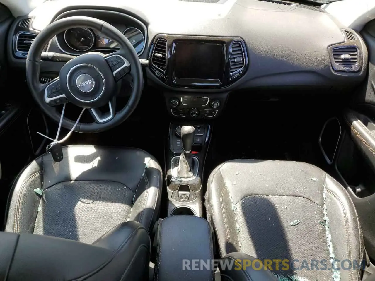 8 Photograph of a damaged car 3C4NJDCB6KT780972 JEEP COMPASS 2019